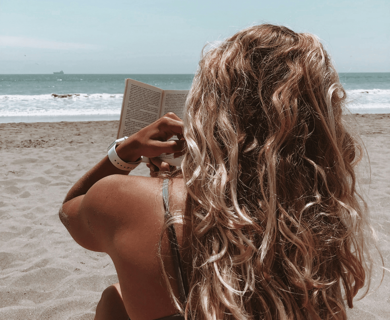 5 conseils pour entretenir vos cheveux en été - Concept C. Shop
