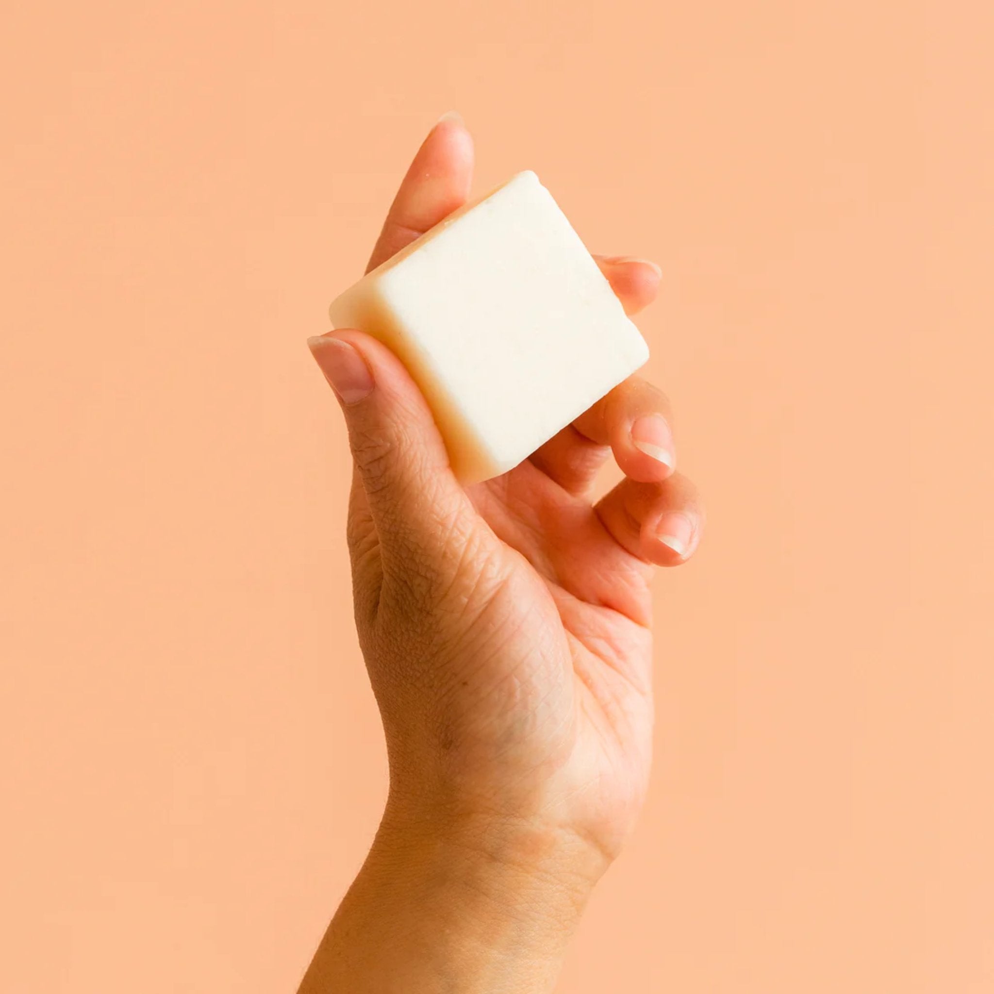Bkind. Barre Démaquillante avec Squalane et Vitamine E - 55 gr - Concept C. Shop