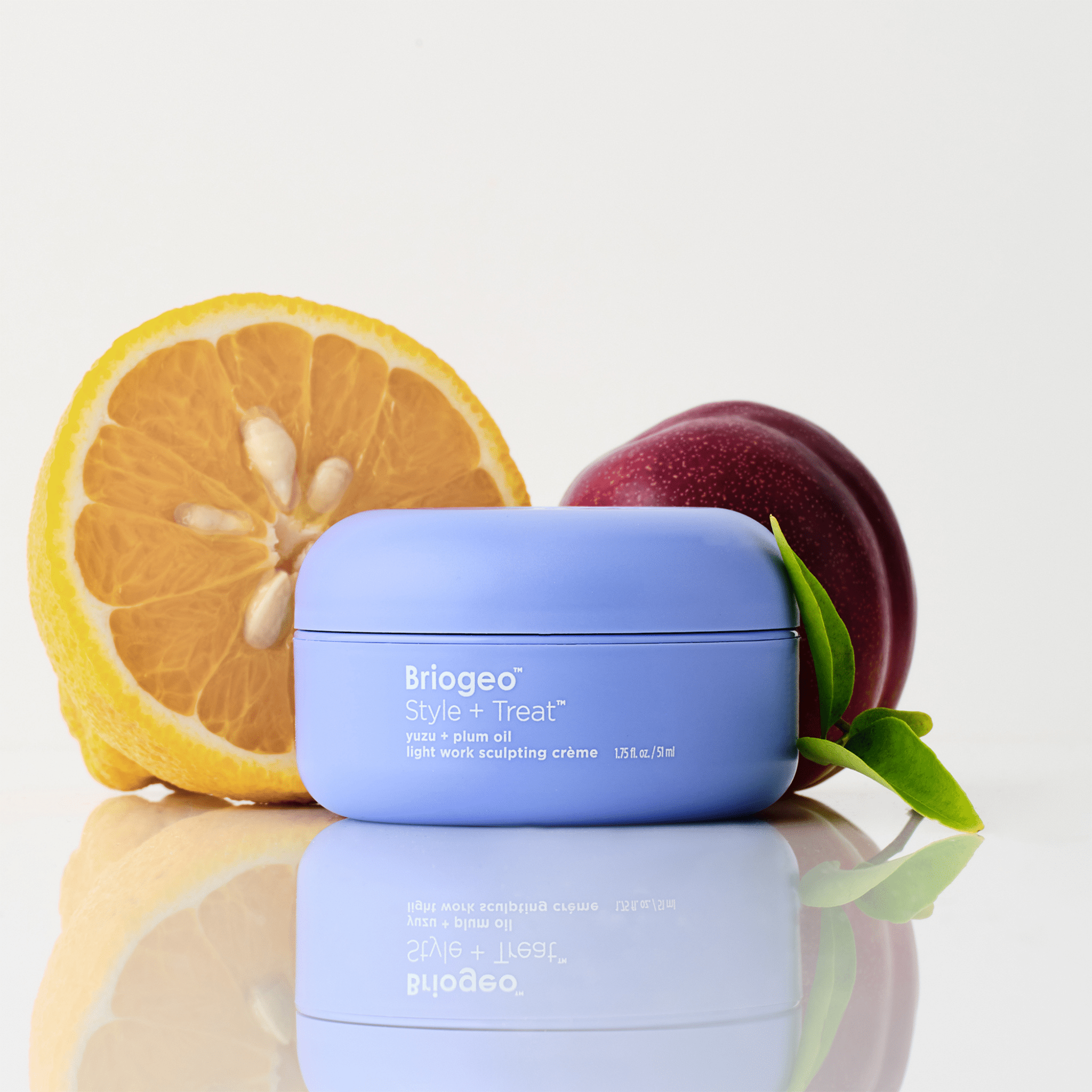 Briogeo. Crème Coiffante Sculptante Yuzu et Huile De Prune Style + Treat - 51 ml - Concept C. Shop