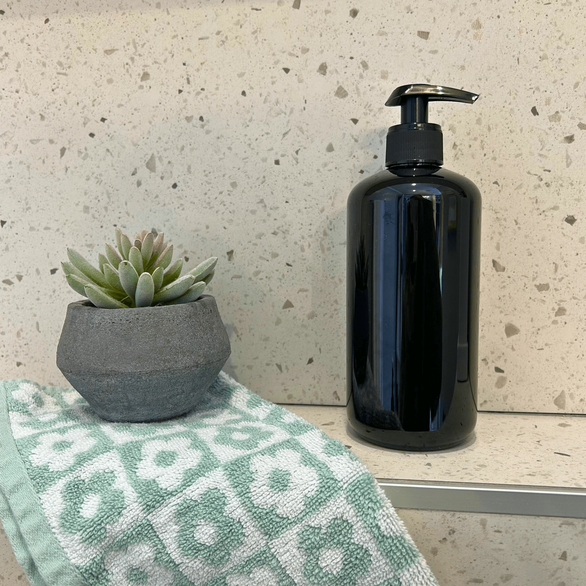 Concept C. Bouteille Réutilisable Noire - 500 ml - Concept C. Shop