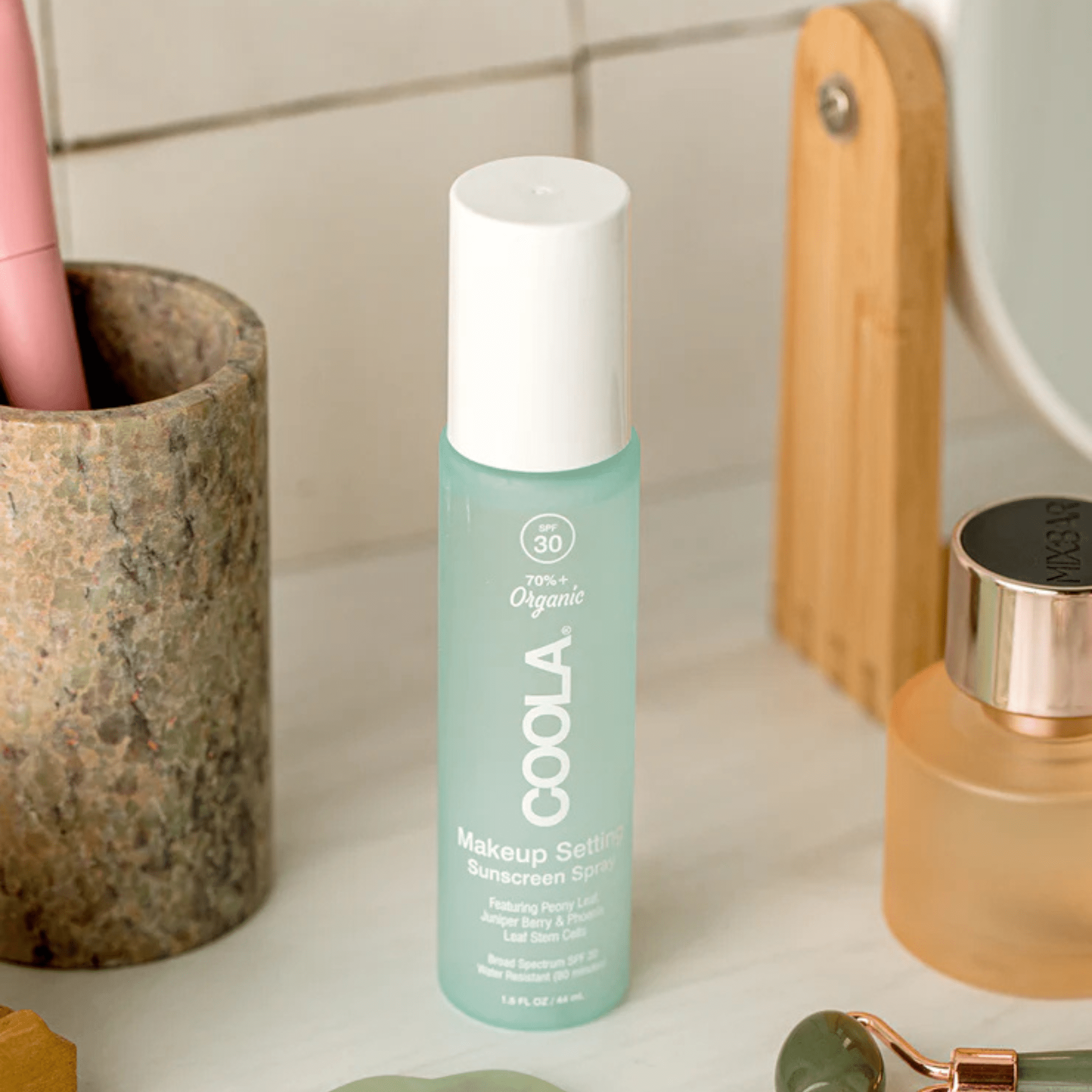 Coola. Spray Fixateur de Maquillage FPS 30 - 44 ml - Concept C. Shop