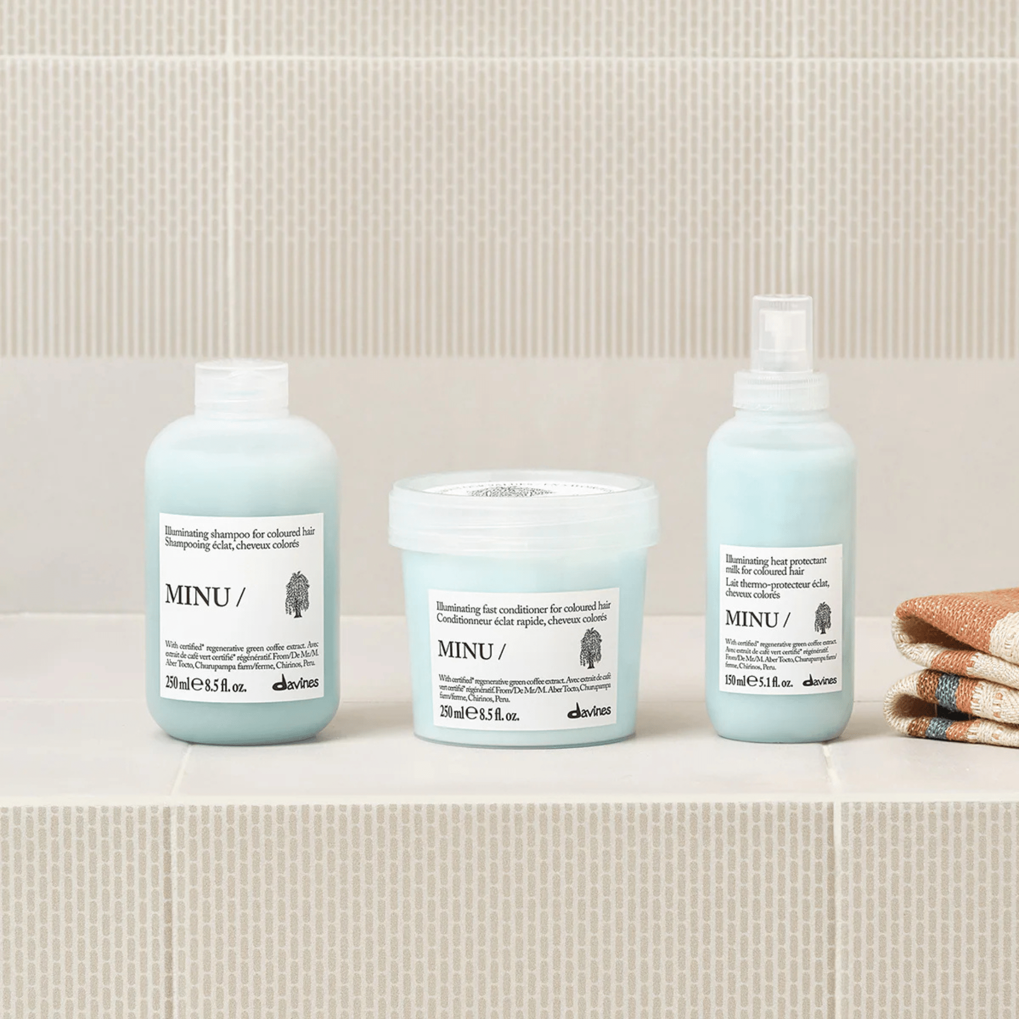 Davines. Revitalisant Éclat Rapide Cheveux Colorés MINU - 250 ml - Concept C. Shop
