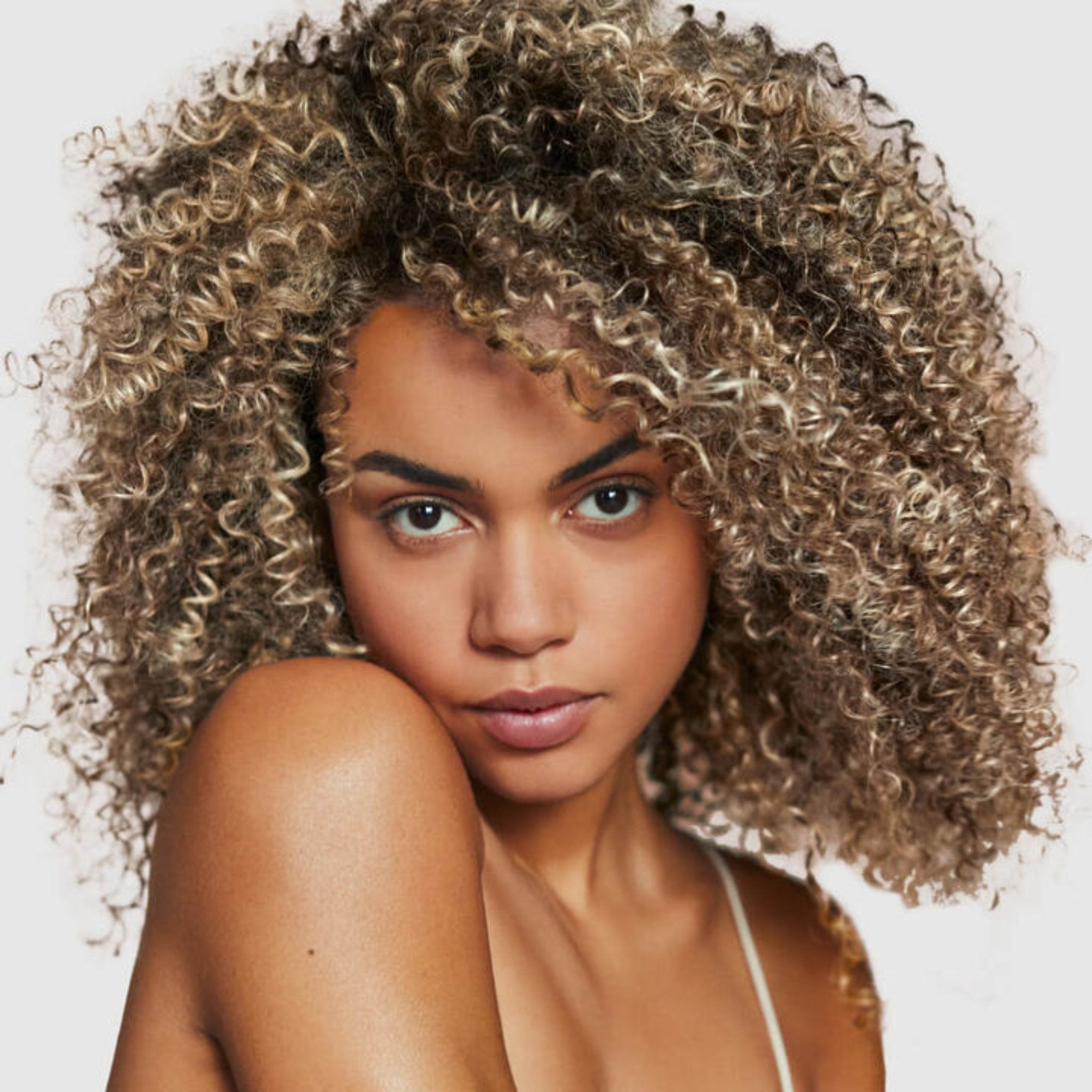 Kérastase. Blond Absolu Duo Rechargeable L'Huile Cicagloss - Concept C. Shop