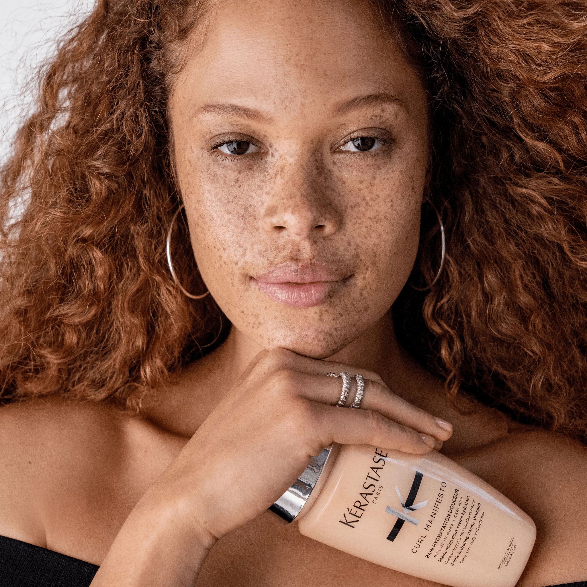 Kérastase. Curl Manifesto Shampoing Bain Hydratation Douceur - 80 ml - Concept C. Shop