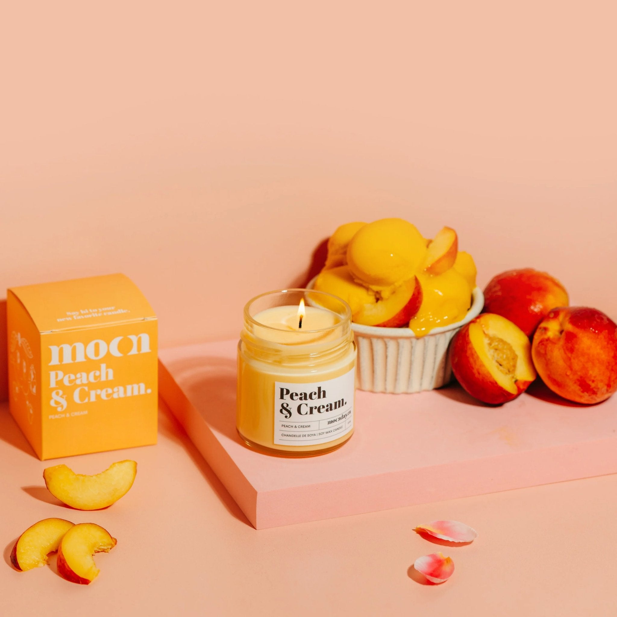 Moonday. Chandelle de Soya Peach & Cream - 186g / 45h - Concept C. Shop