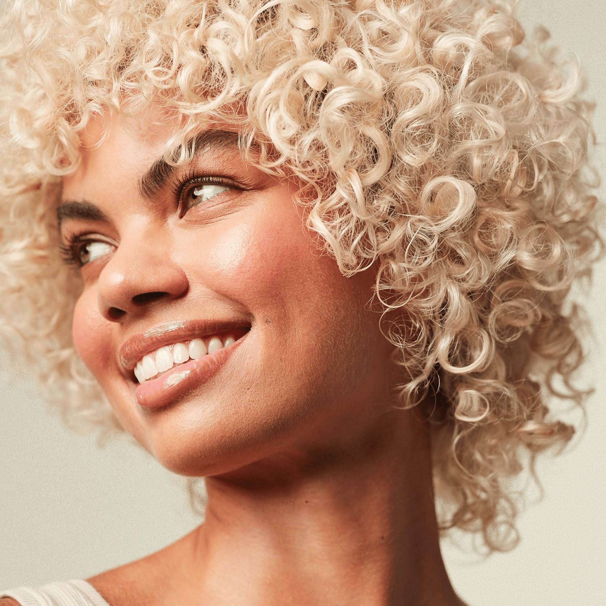 Paul Mitchell. Revitalisant Forever Blonde - 300 ml - Concept C. Shop