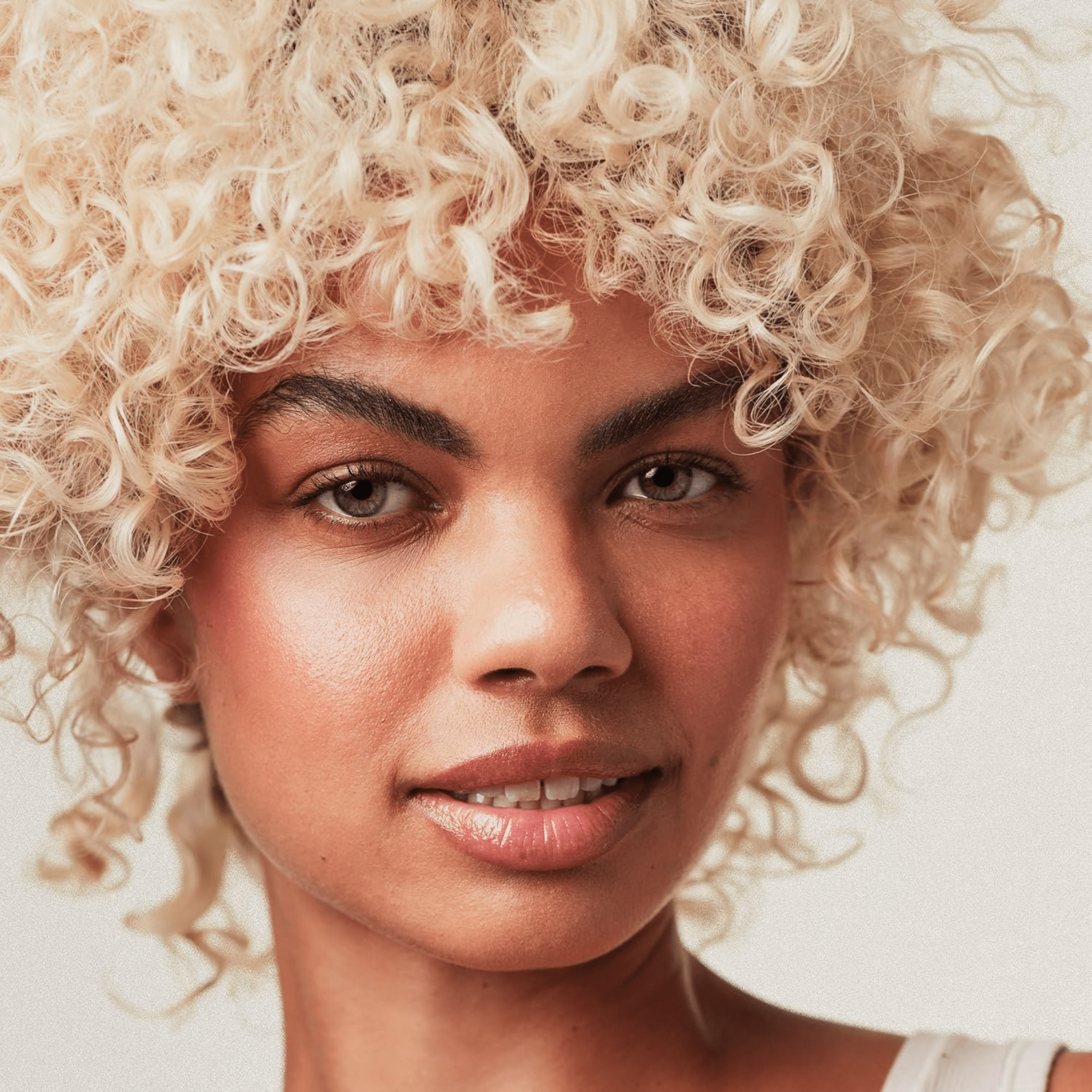 Paul Mitchell. Shampoing Violet Platinum Plus - 1000 ml - Concept C. Shop