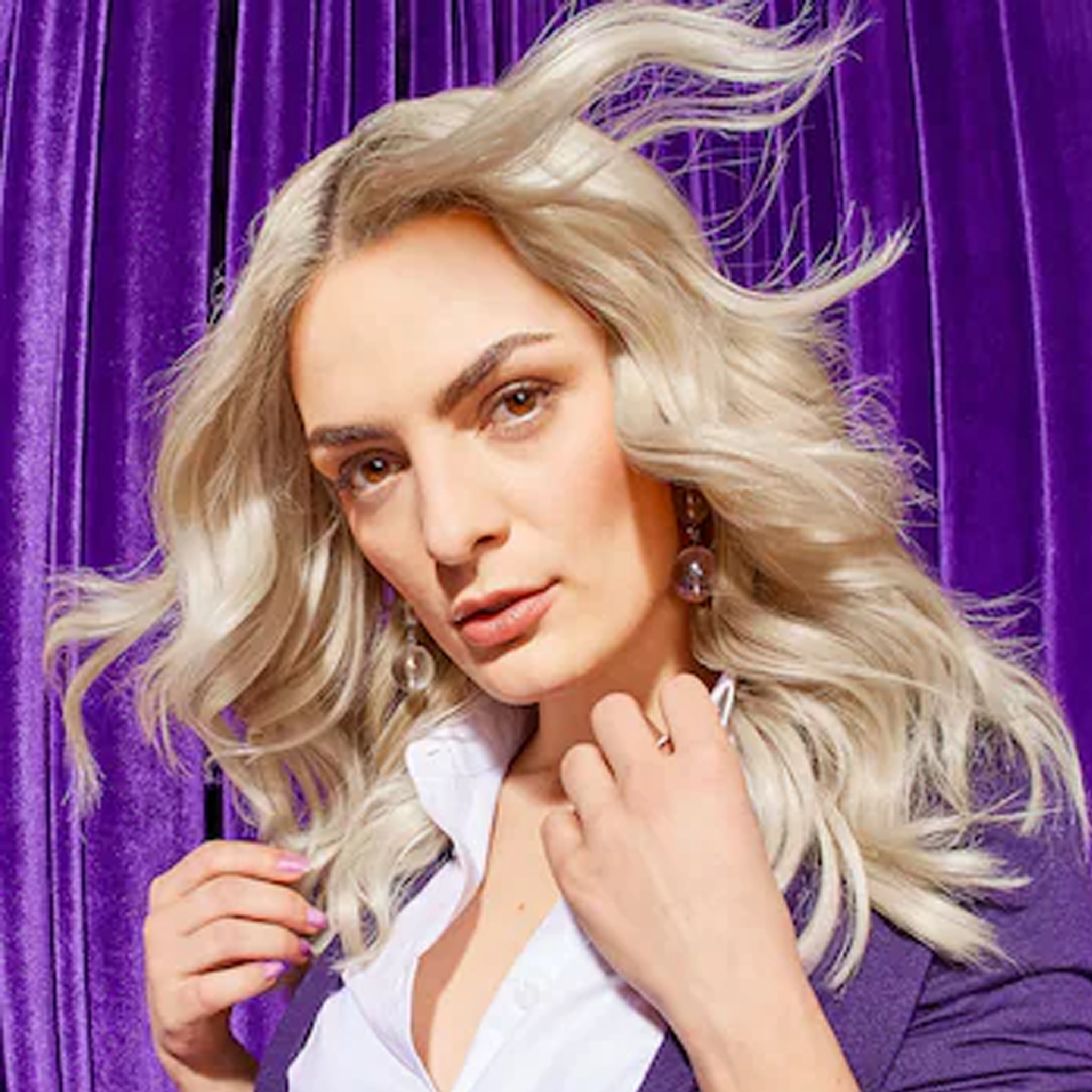 Amika. Masque Réparateur Intense Bust Your Brass - 250 ml