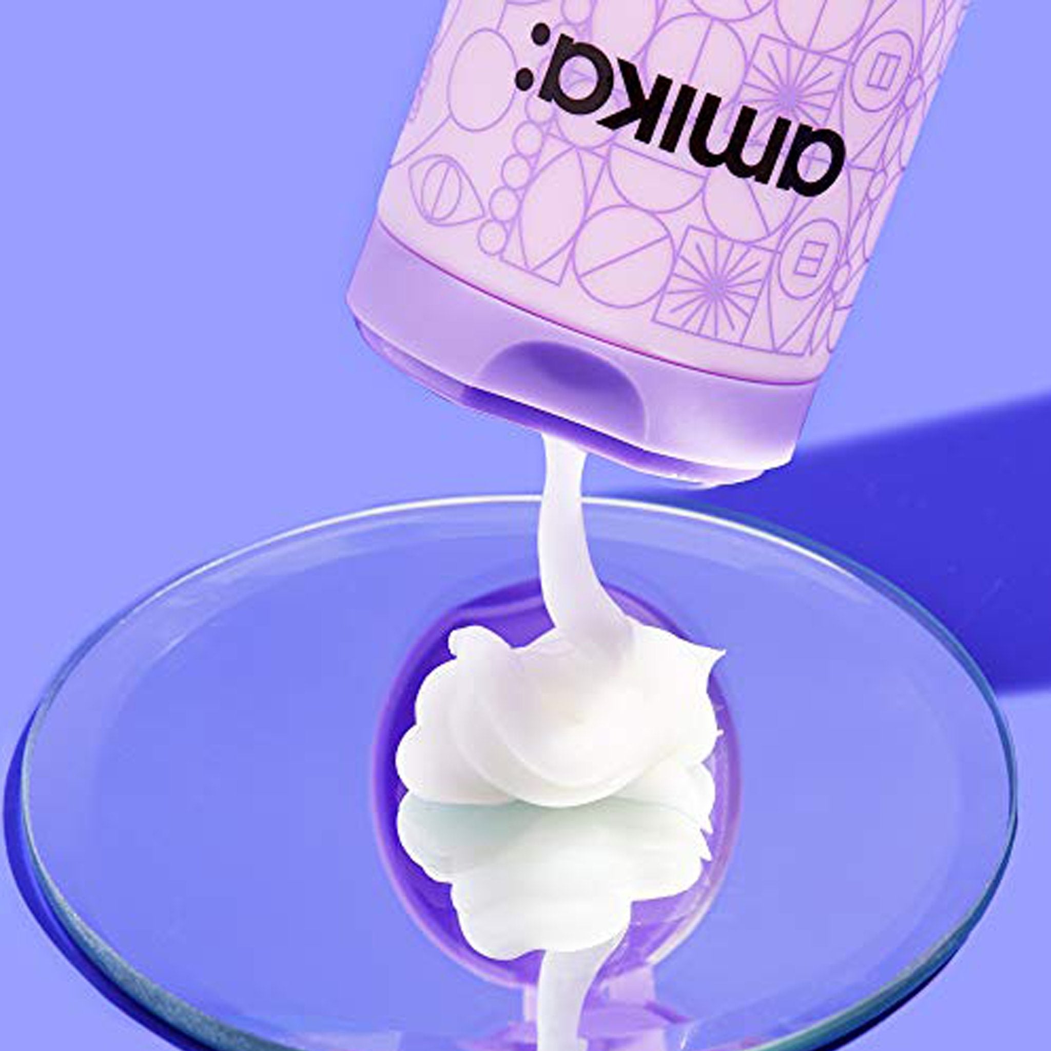 Amika. Revitalisant Volumateur et Épaississant 3D - 1000ml - Concept C. Shop