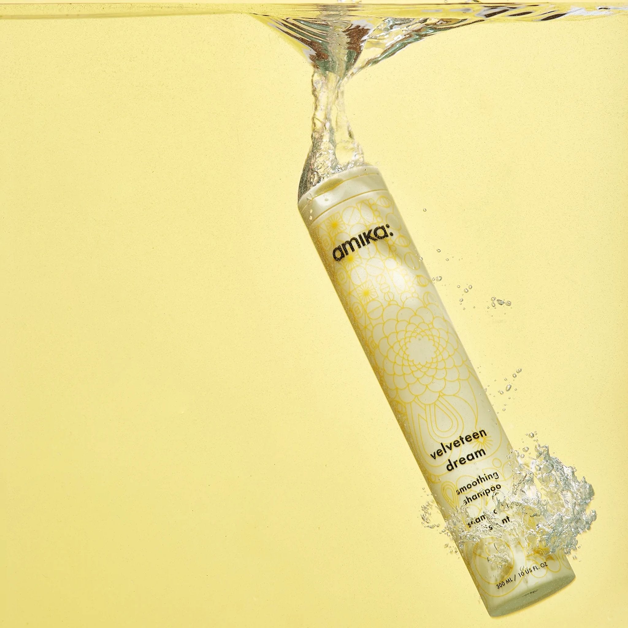 Amika. Shampoing lissant Velveteen Dream - 300 ml - Concept C. Shop