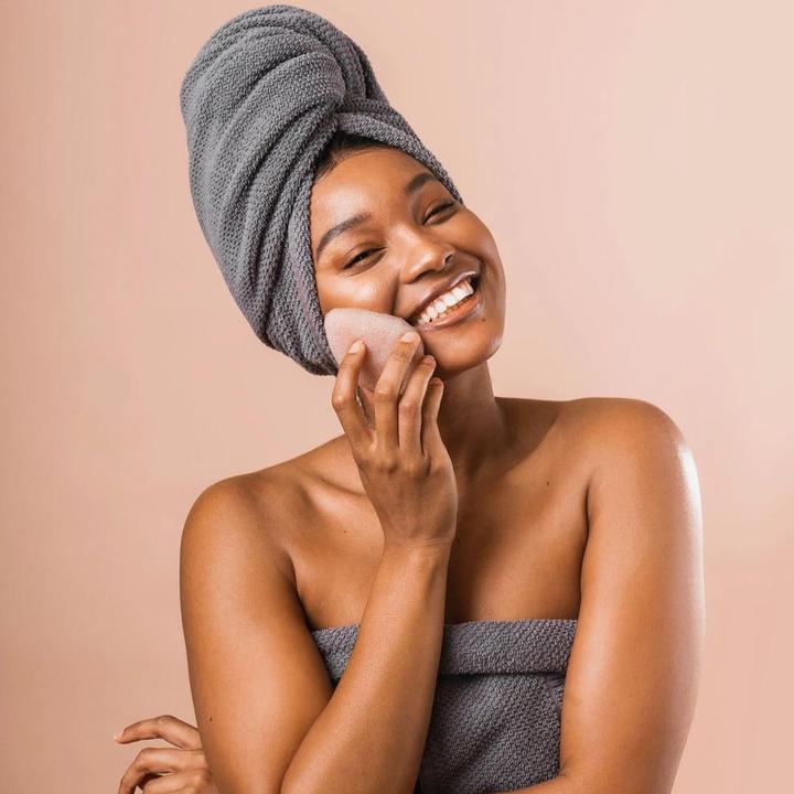 BKIND. Éponge Konjac pour le Visage - Rose - Concept C. Shop