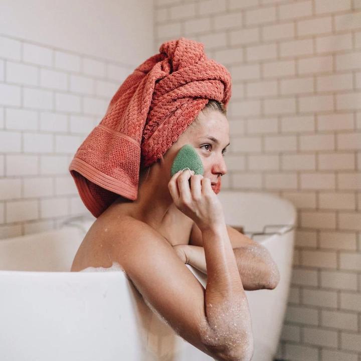 BKIND. Éponge Konjac pour le Visage - Thé Vert - Concept C. Shop