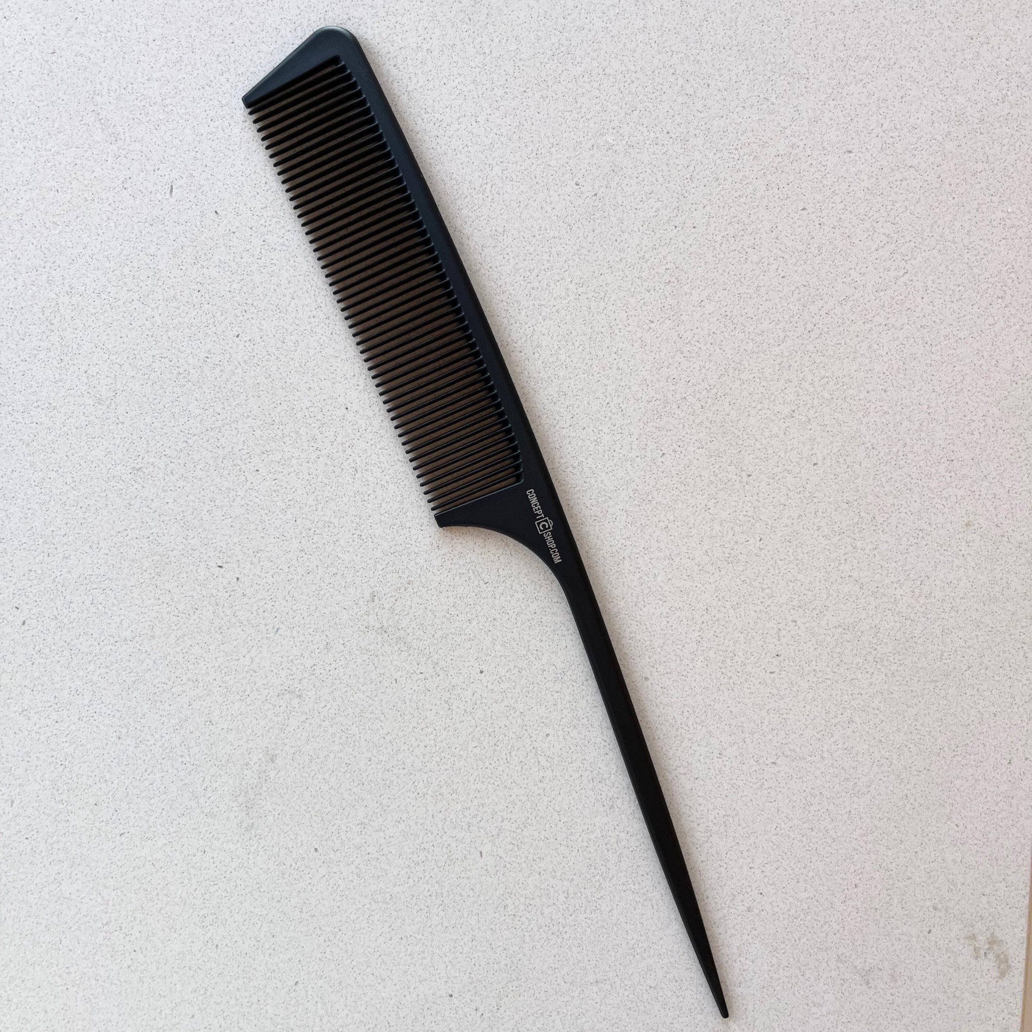 Concept C. Peigne démêlant avec tige (24 cm) - Noir