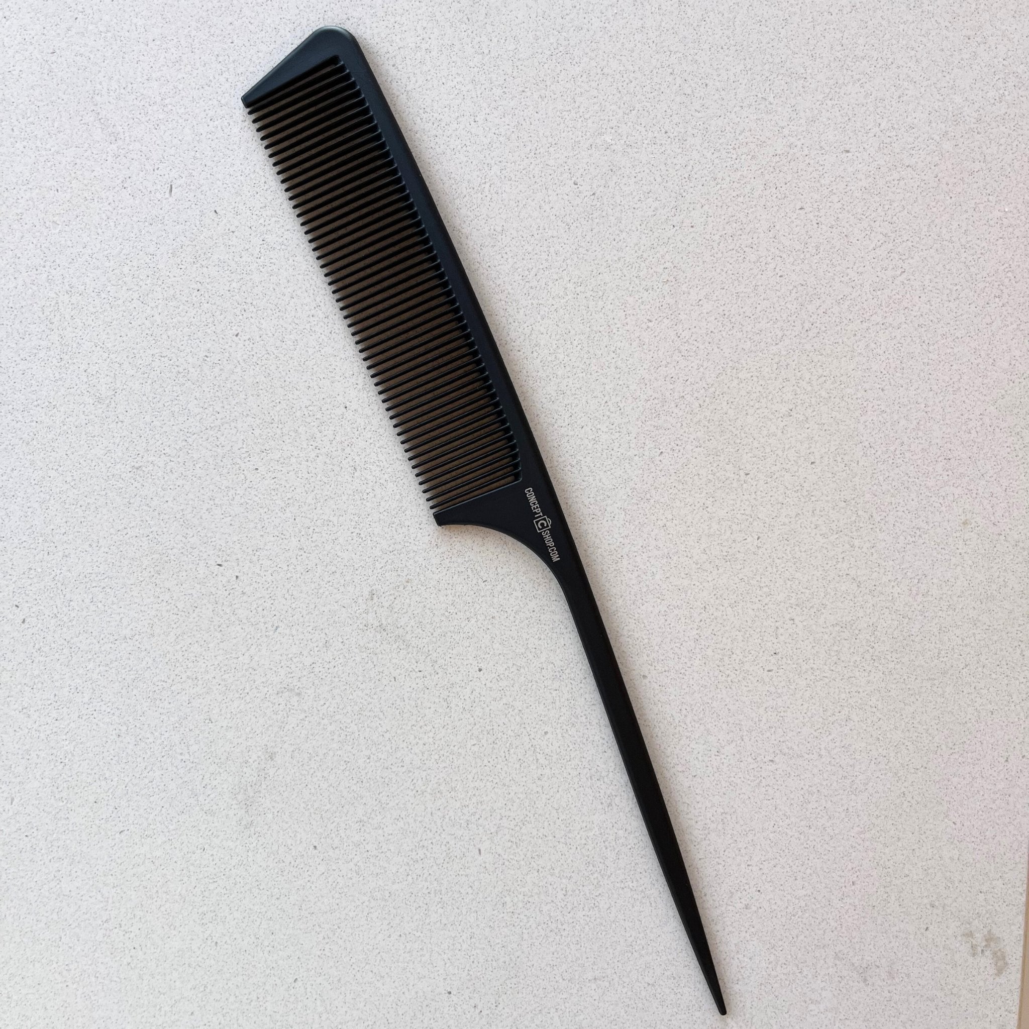 Concept C. Peigne démêlant avec tige (24 cm) - Noir - Concept C. Shop