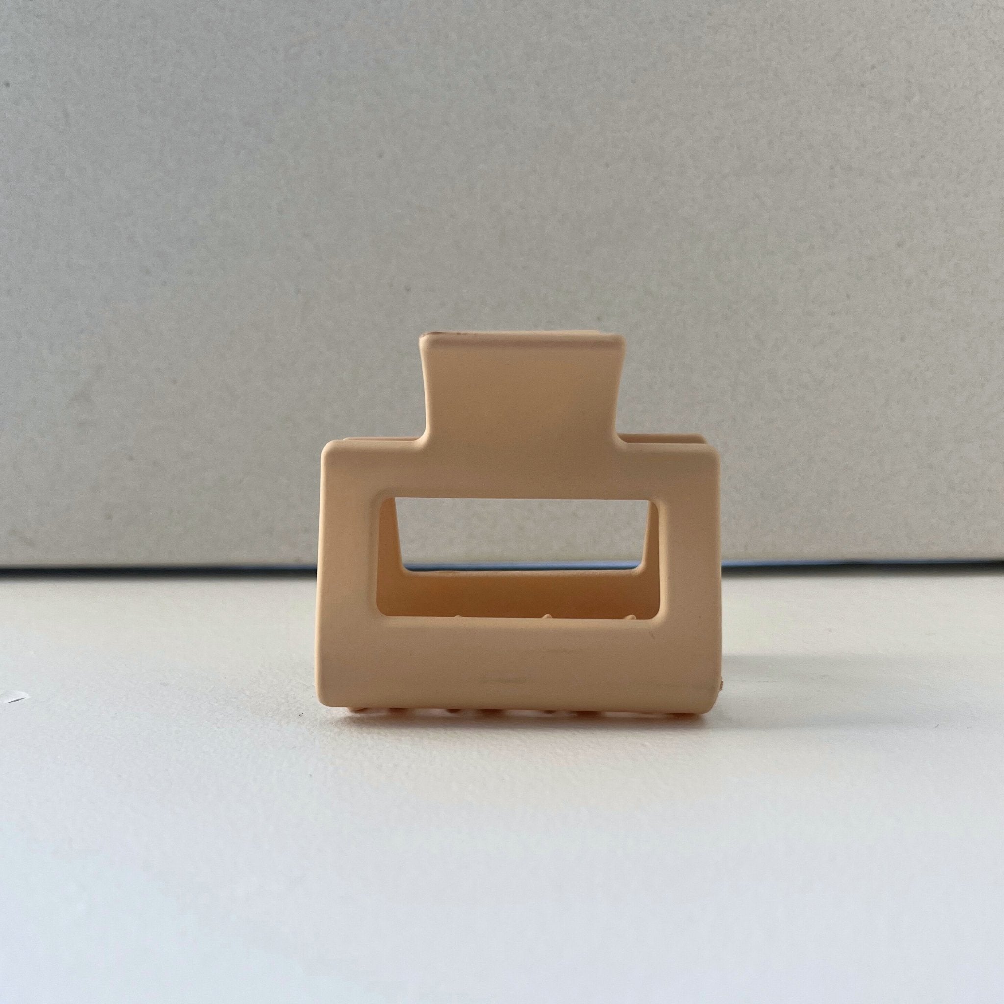 Concept C. Pince Carrée Mate Beige - 6 cm - Concept C. Shop