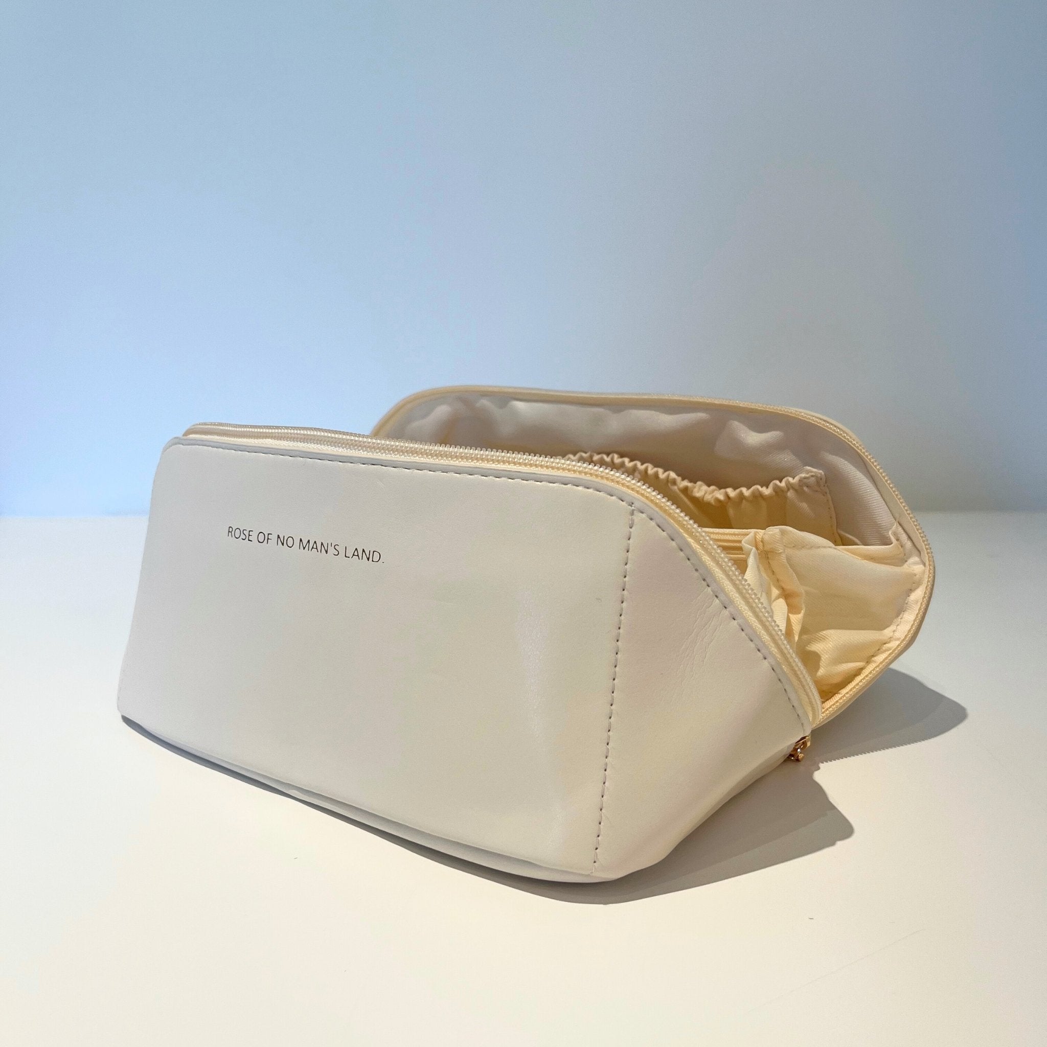 Concept C. Sac cosmétique en cuir vegan- Beige - Concept C. Shop