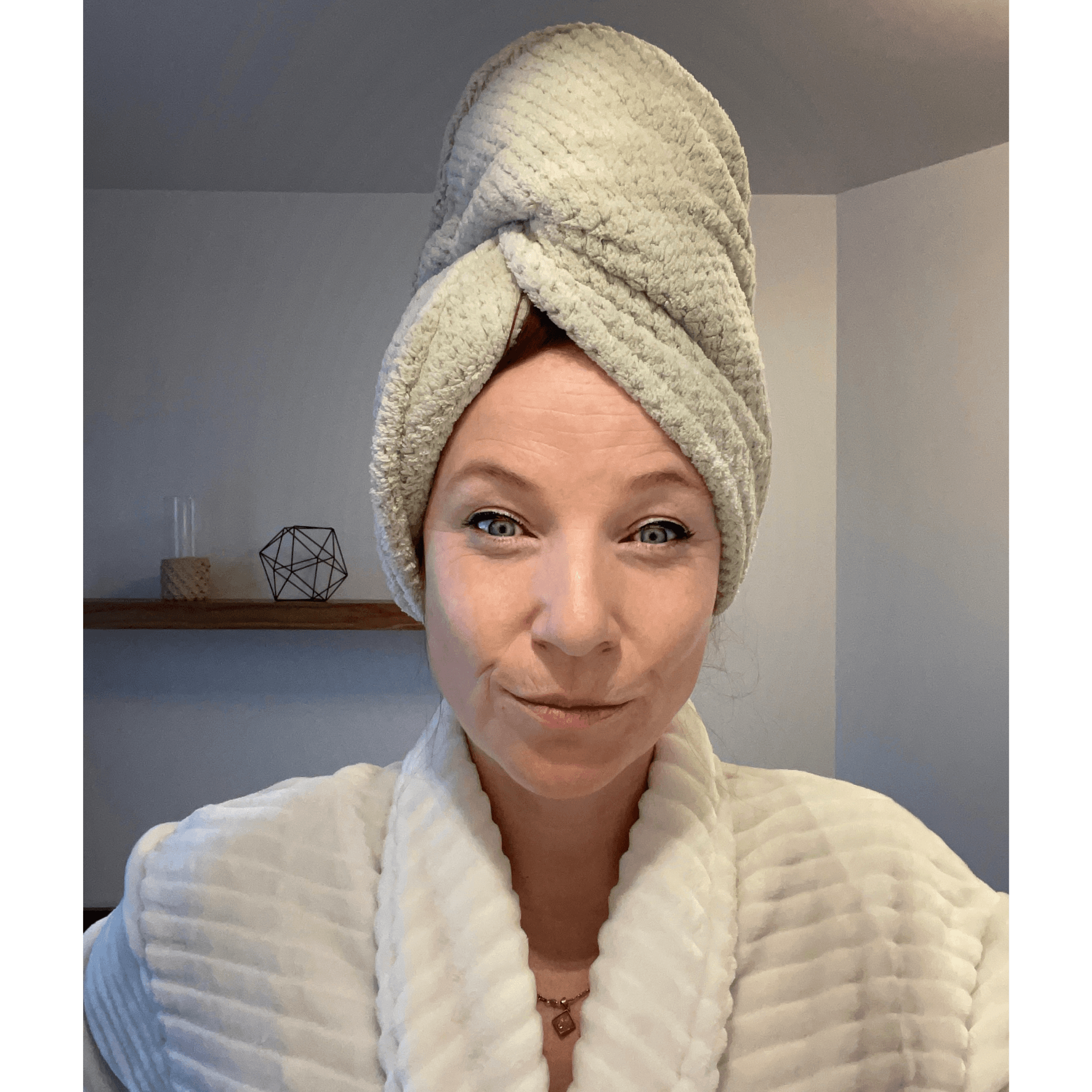 Concept C. Serviette de Tête en Microfibre - Gris Beige - Concept C. Shop