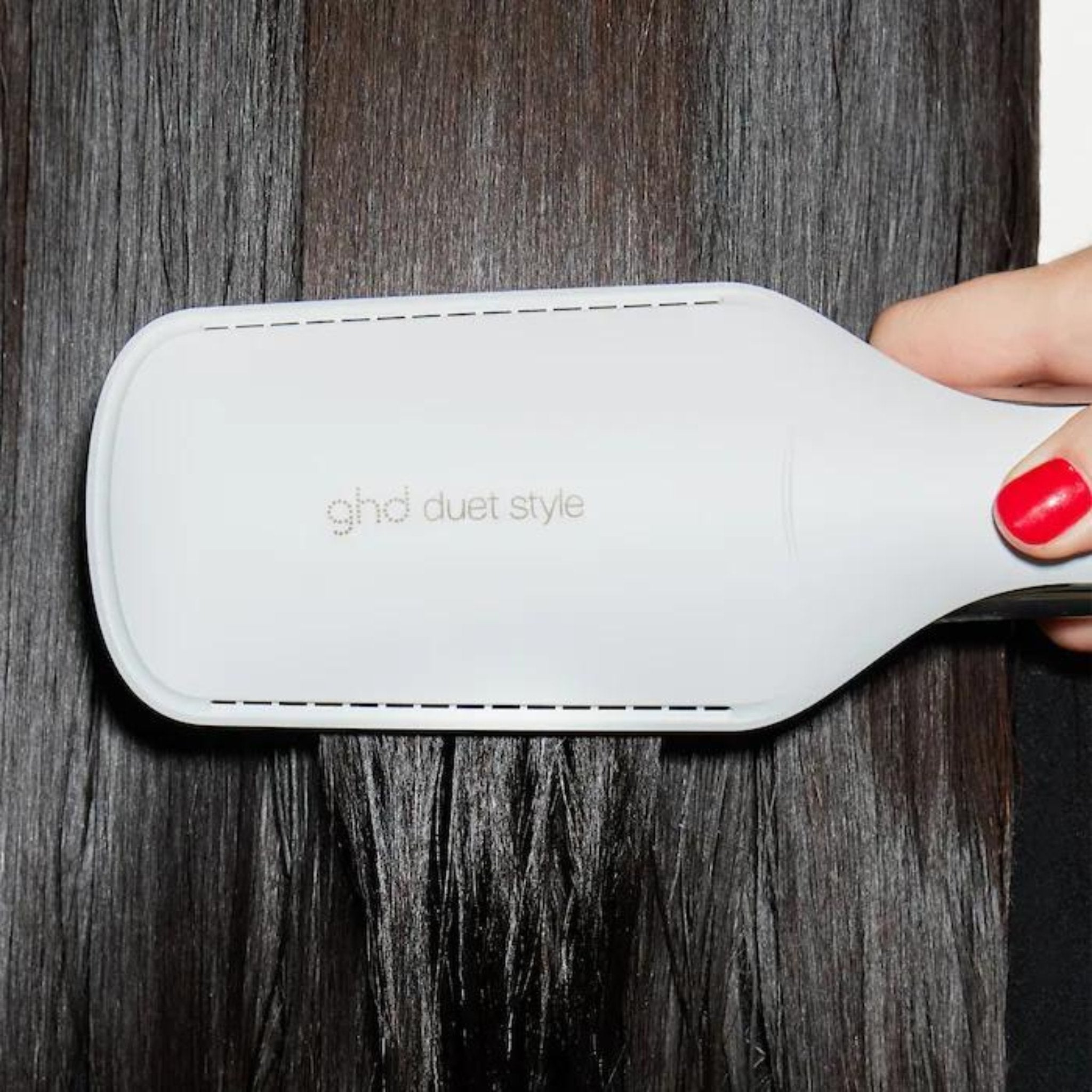 GHD. Outil coiffant 2-en-1 à air chaud Duet Style - Blanc - Concept C. Shop