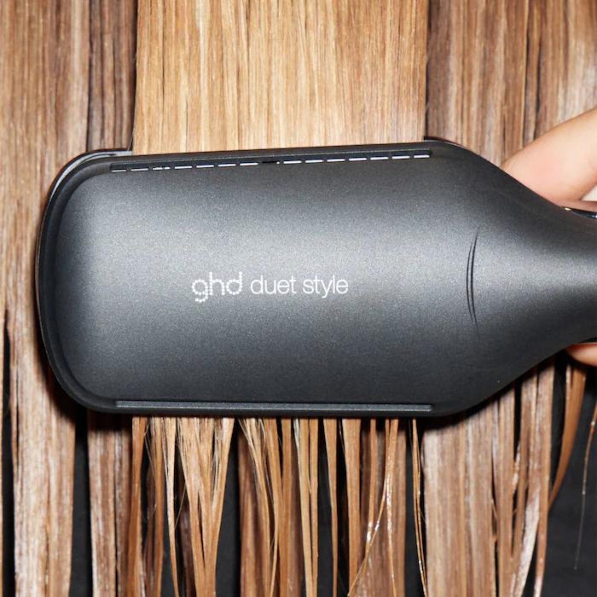 GHD. Outil coiffant 2-en-1 à air chaud Duet Style - Noir - Concept C. Shop