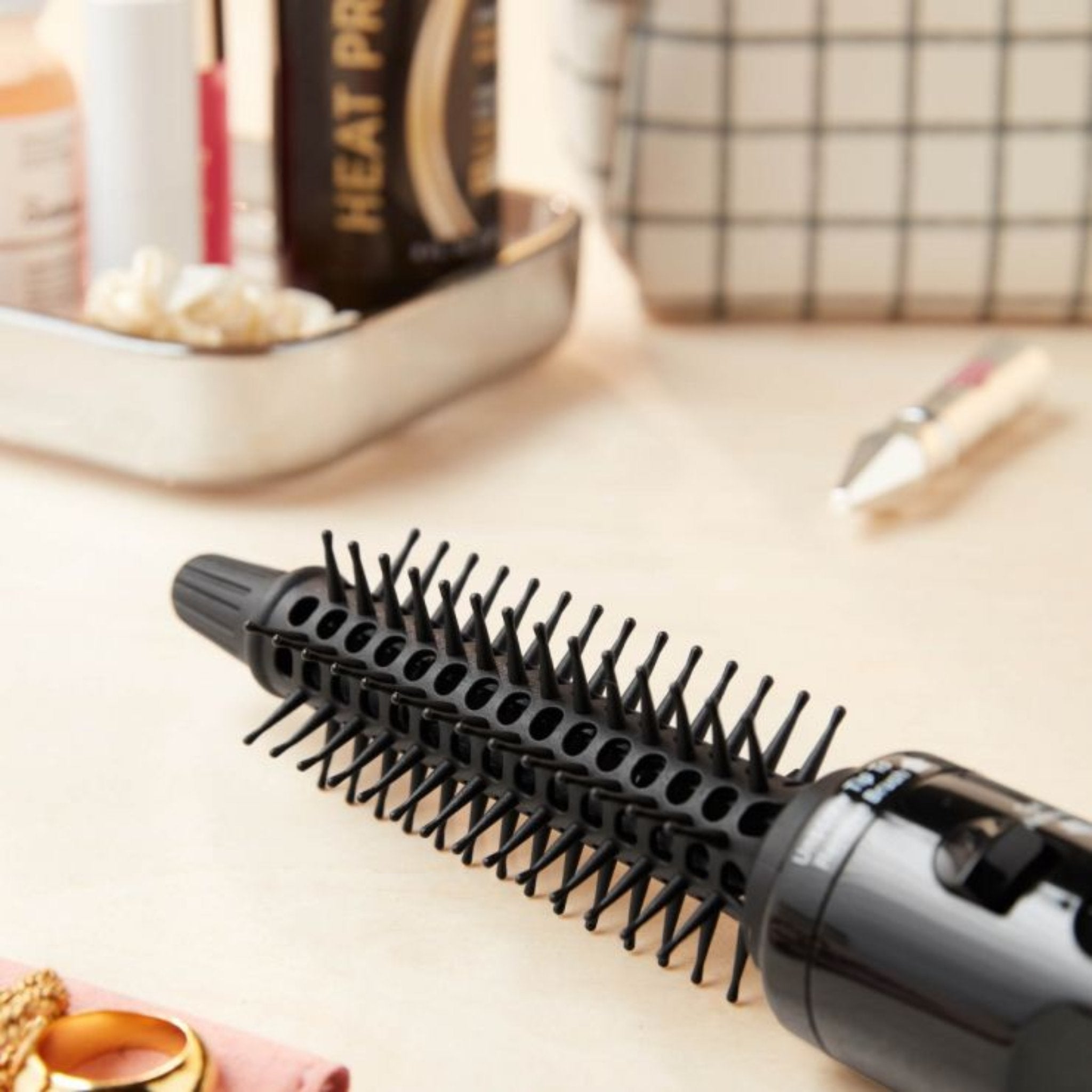 Hot Tools. Brosse-Chauffante - 25 mm / 1" - Concept C. Shop