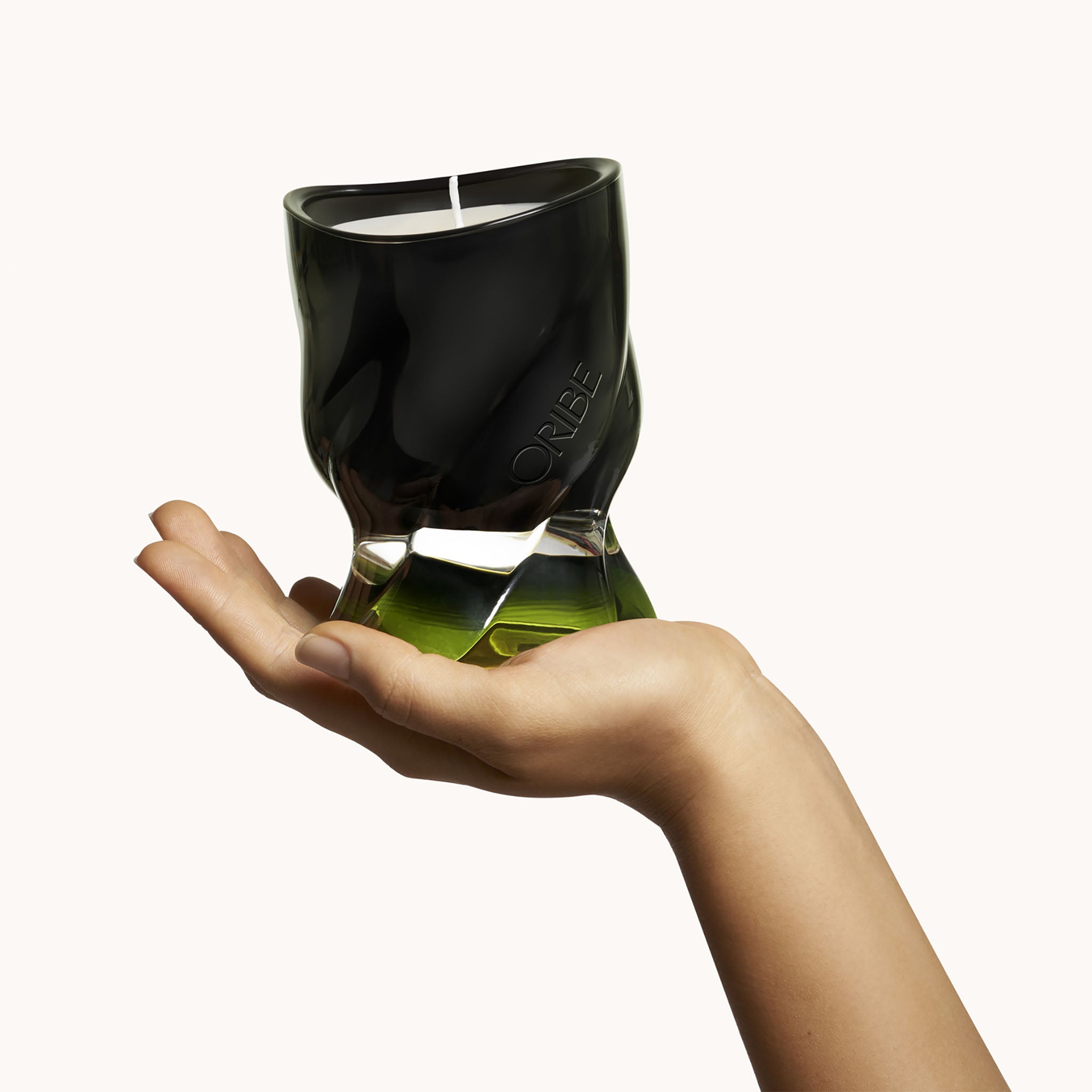 Oribe. Chandelle Parfumée Desertland - Concept C. Shop