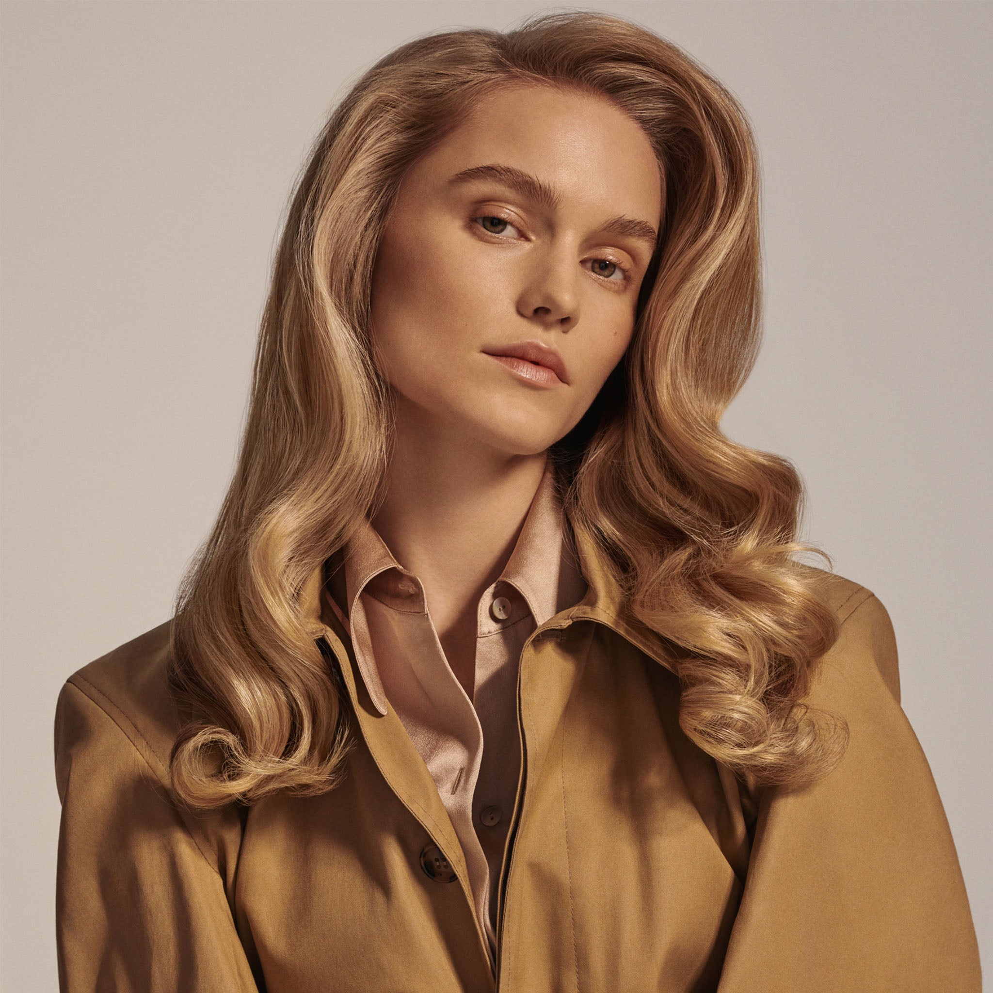 Oribe. Crème Coiffante Transformatrice Imperial Blowout - 150 ml - Concept C. Shop