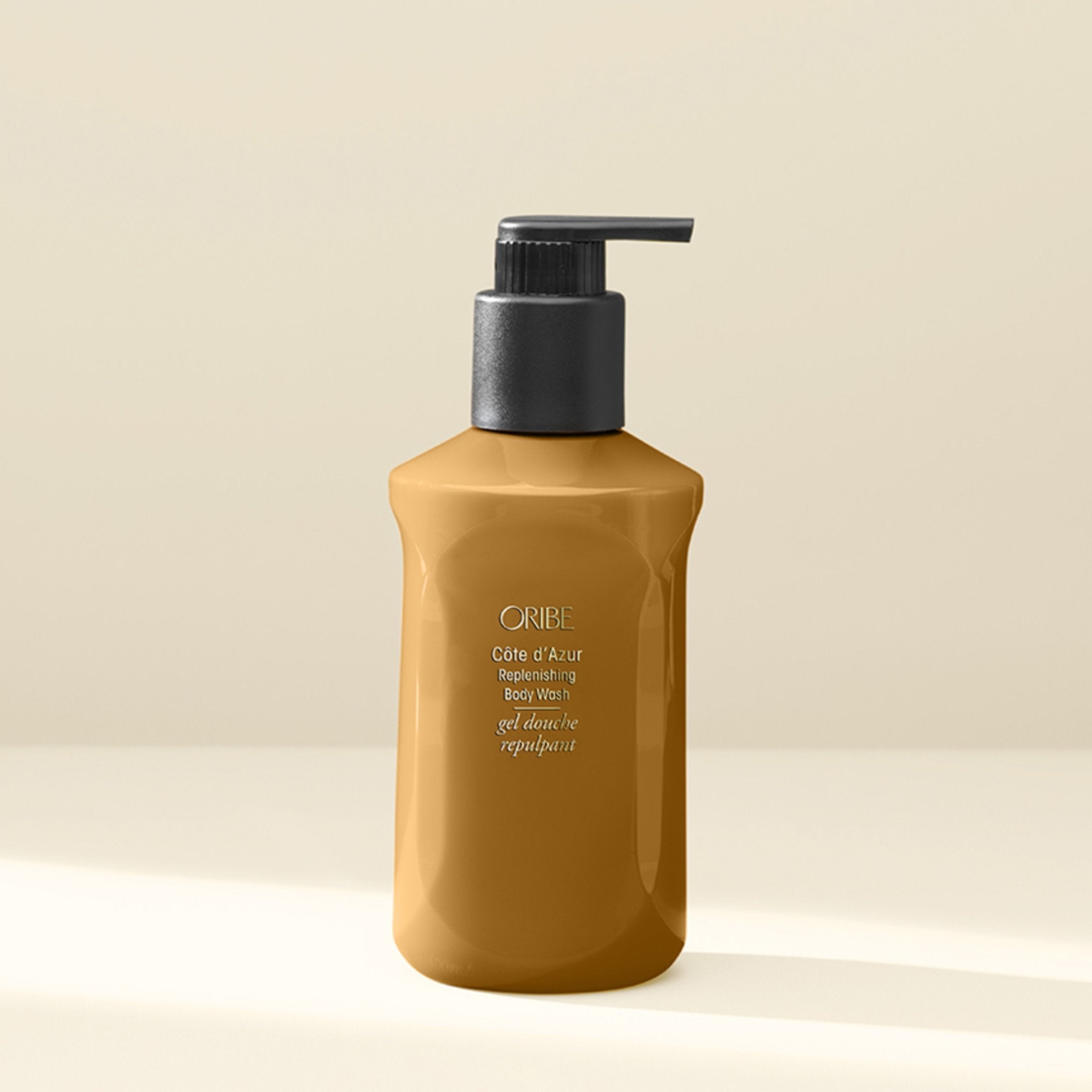 Oribe. Gel Douche Repulpant Côte d'Azur - 300 ml - Concept C. Shop