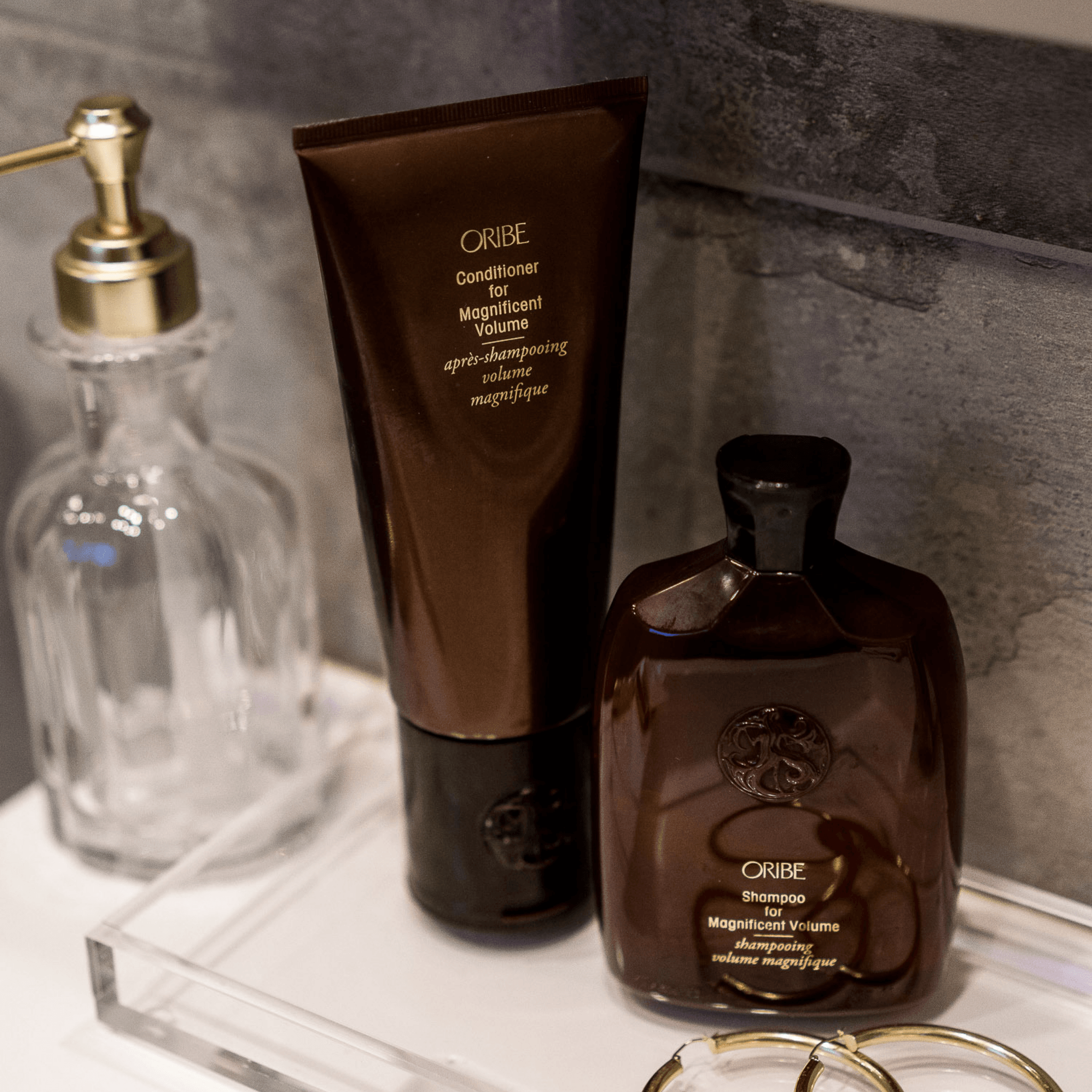 Oribe. Shampoing Volume Magnifique - 250ml - Concept C. Shop