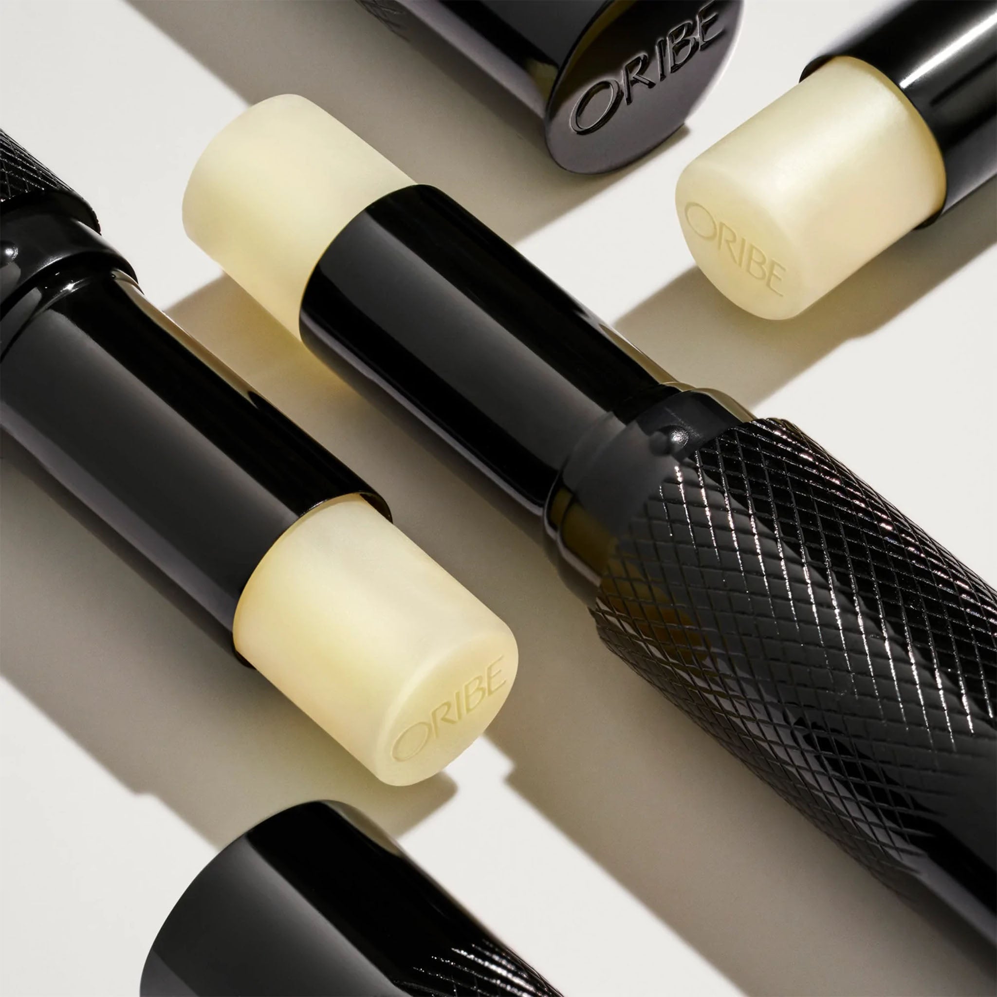 Oribe. Traitement Nourrissant Pour les Lèvres - 2.5 g - Concept C. Shop