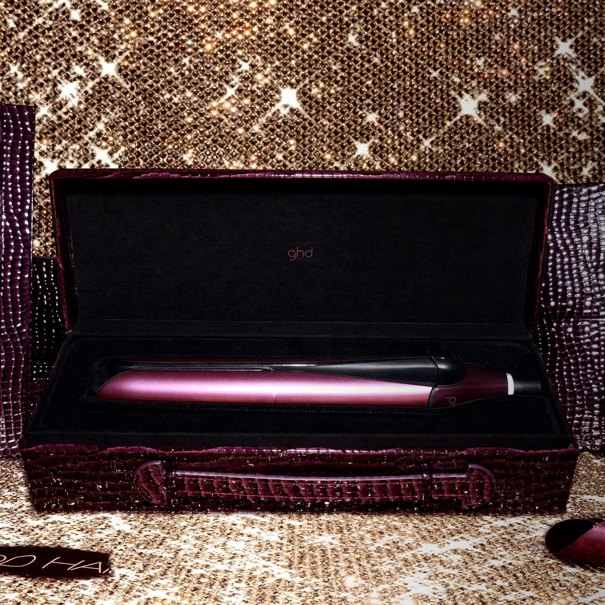 GHD. Chronos Limited Edition Holiday Set - Cherry Chic