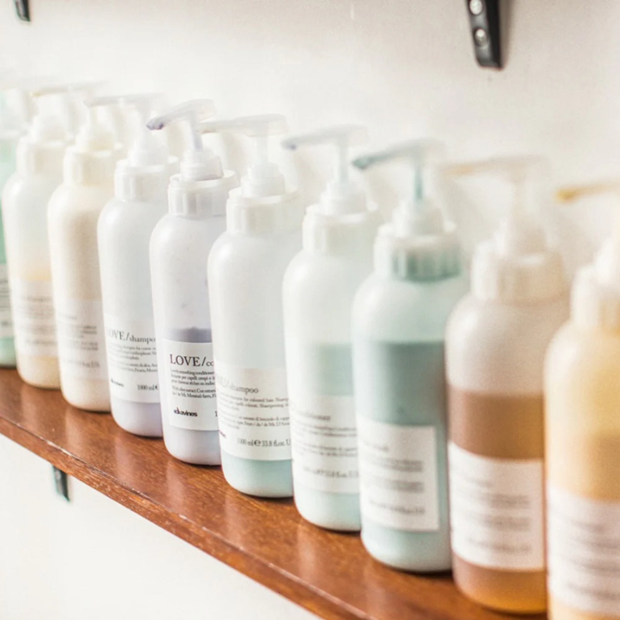 Davines. Pompe Essential Hair Care - 1000 ml - Concept C. Shop