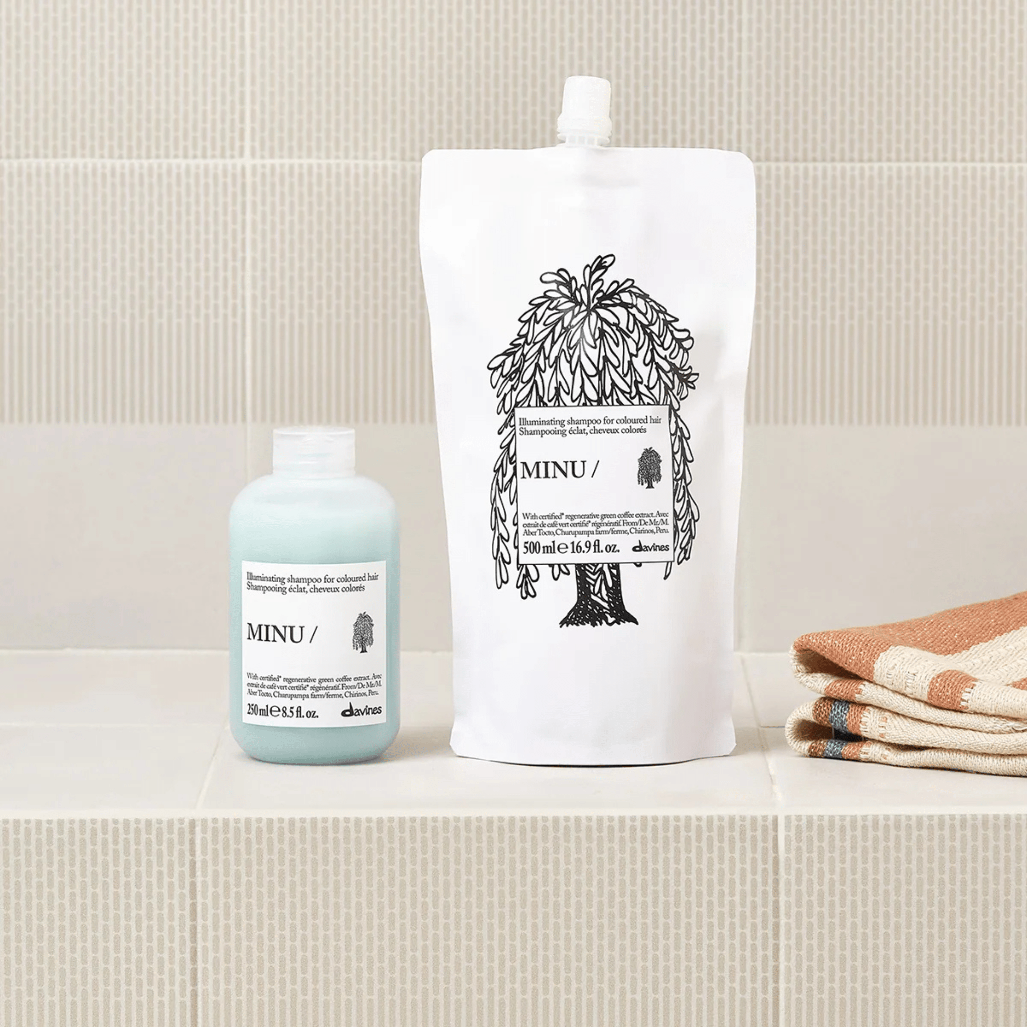 Davines. Shampoing Éclat Cheveux Colorés MINU (Éco-Recharge) - 500 ml - Concept C. Shop