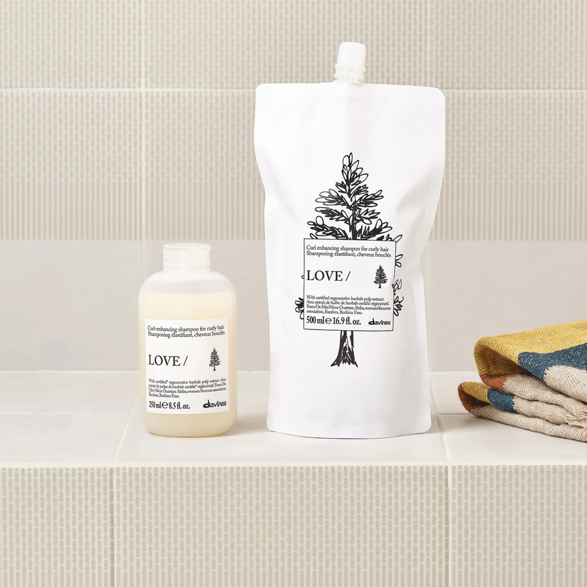 Davines. Shampoing Pour Boucles LOVE CURL (Éco-Recharge) - 500 ml - Concept C. Shop