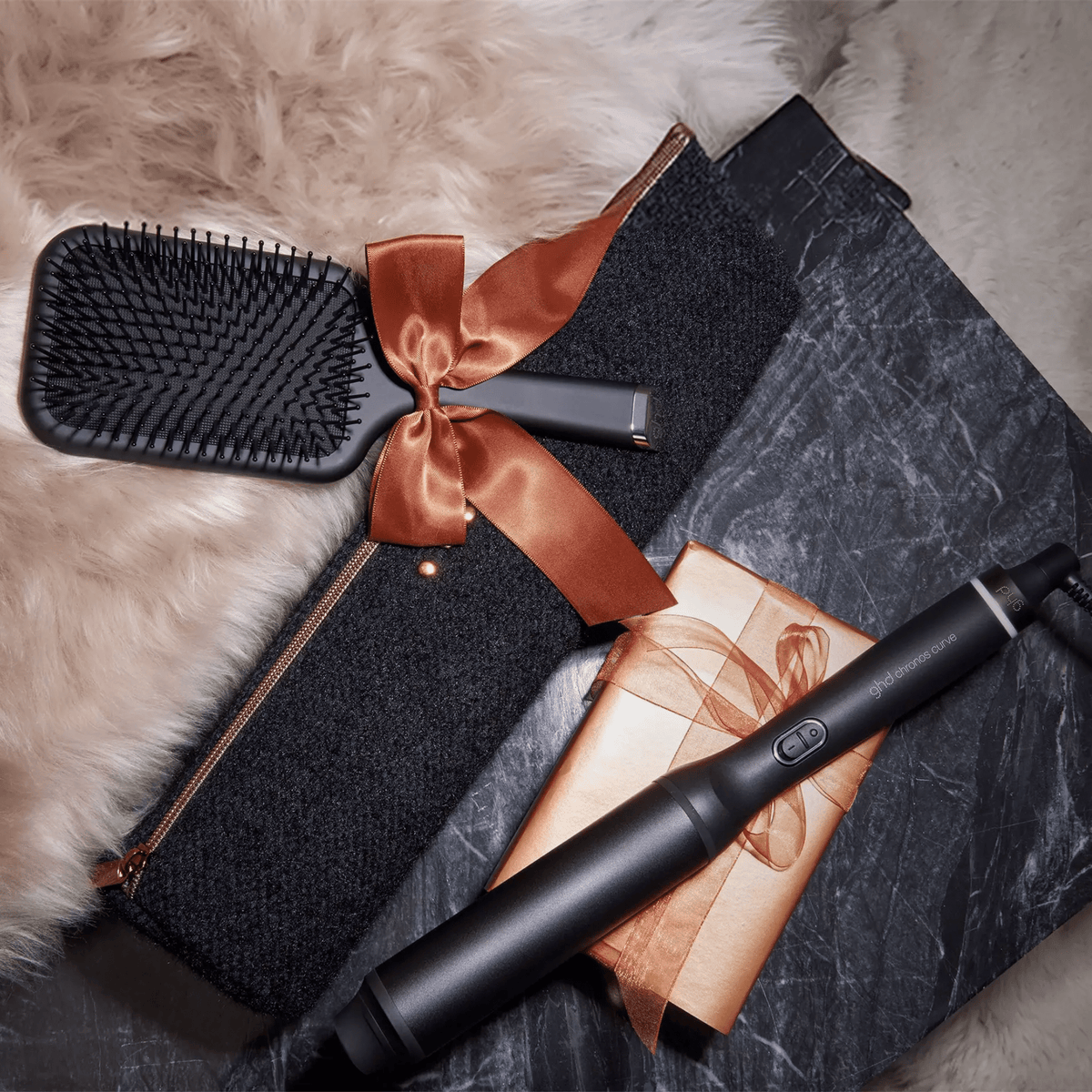 GHD. Coffret Des Fêtes Fer À Friser Sans Pince Chronos Curve Max - 1 1/2 Po - Concept C. Shop