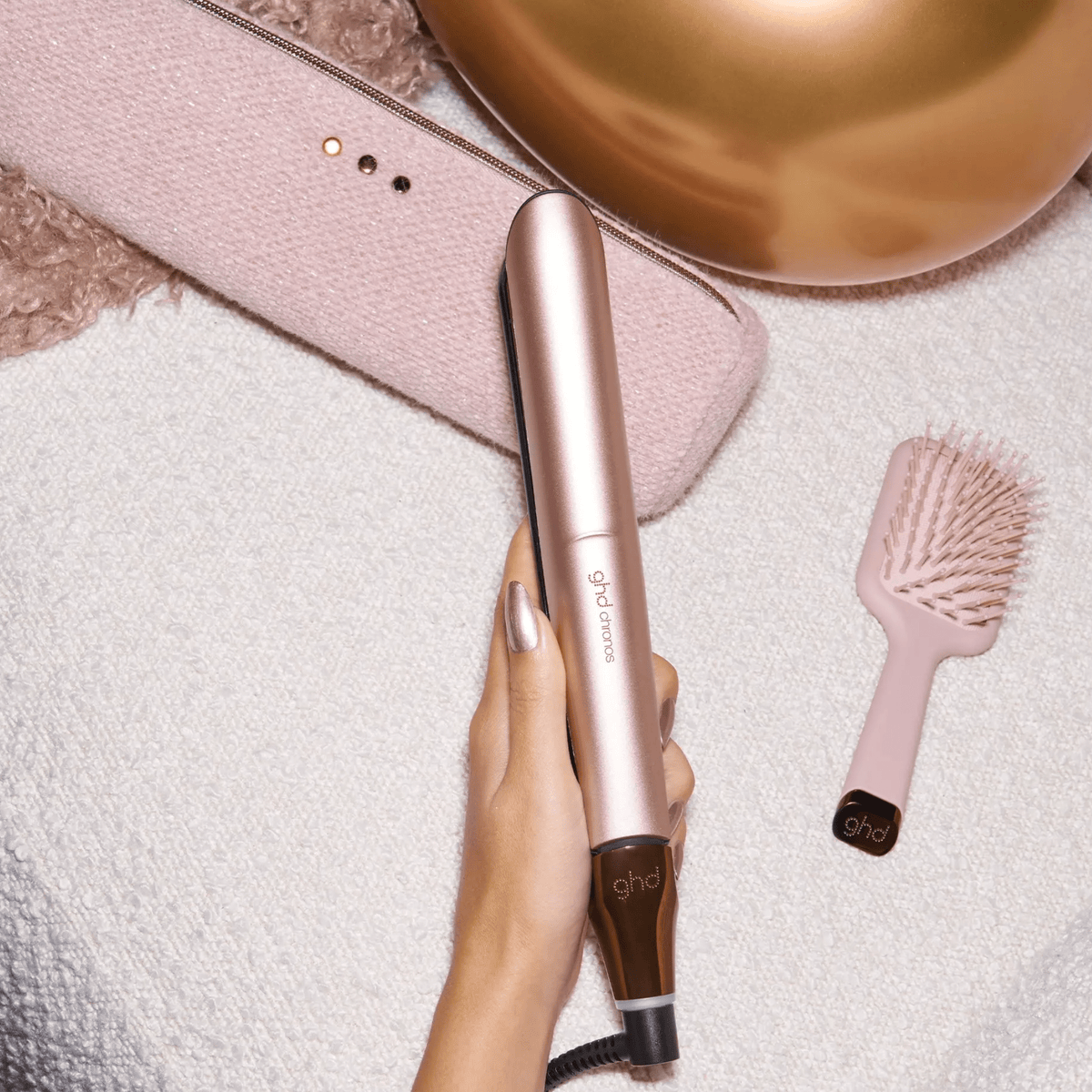 GHD. Coffret Des Fêtes Fer Plat Chronos - Cashmere - Concept C. Shop