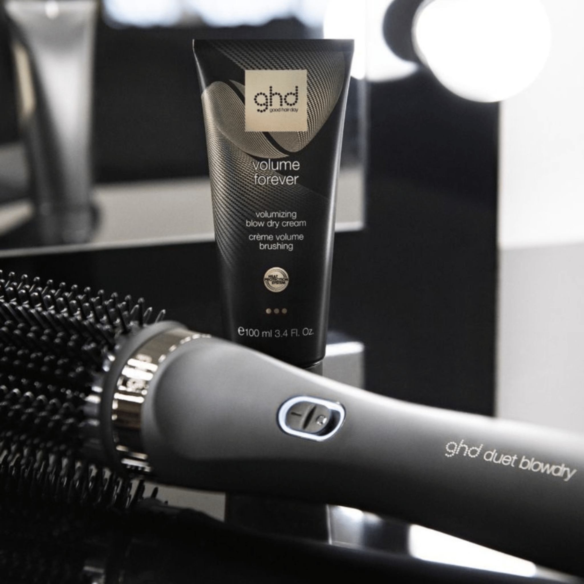 GHD. Crème Volume Brushing Volume Forever - 100 ml - Concept C. Shop