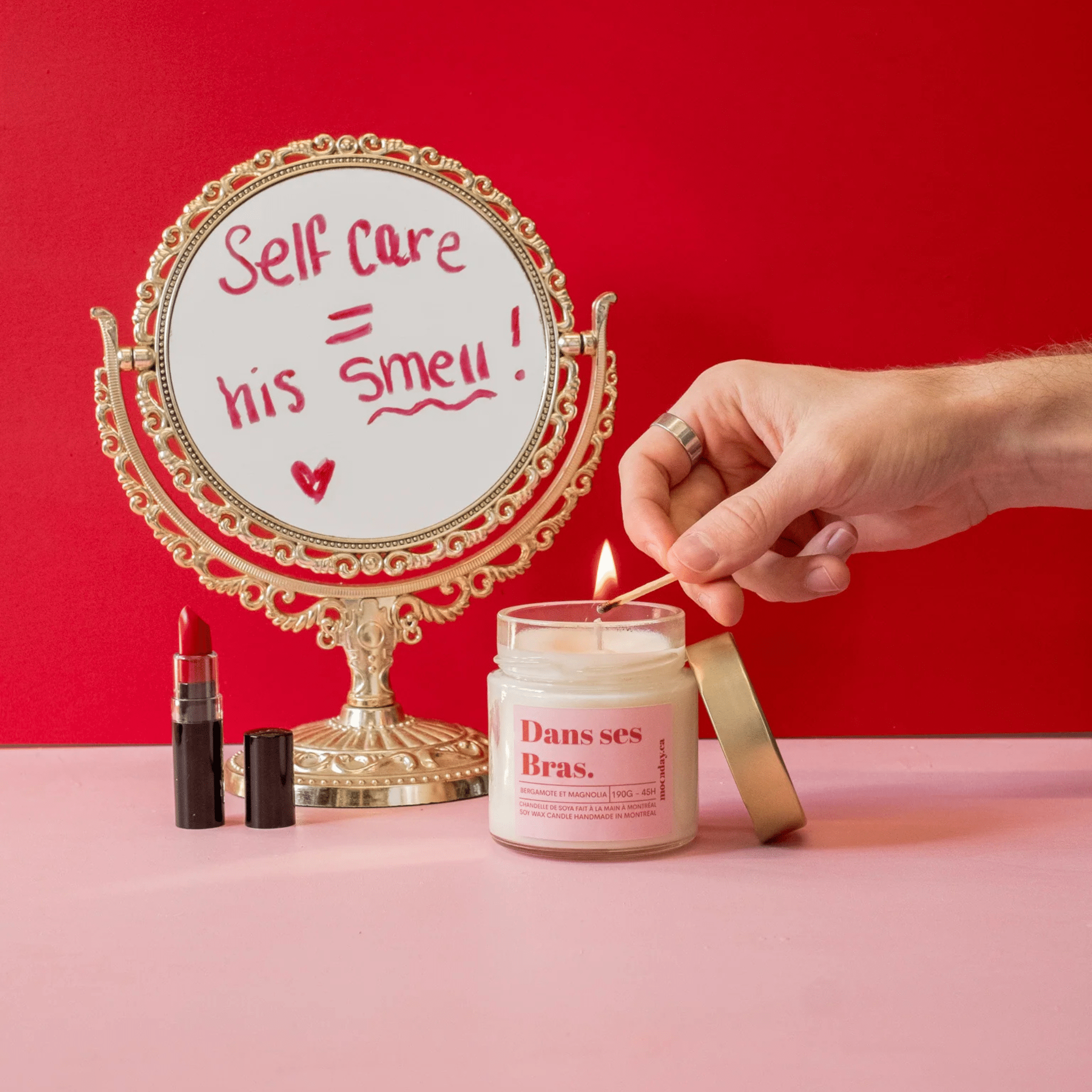 Moonday. Chandelle de Soya Dans ses Bras - 190g / 45h - Concept C. Shop