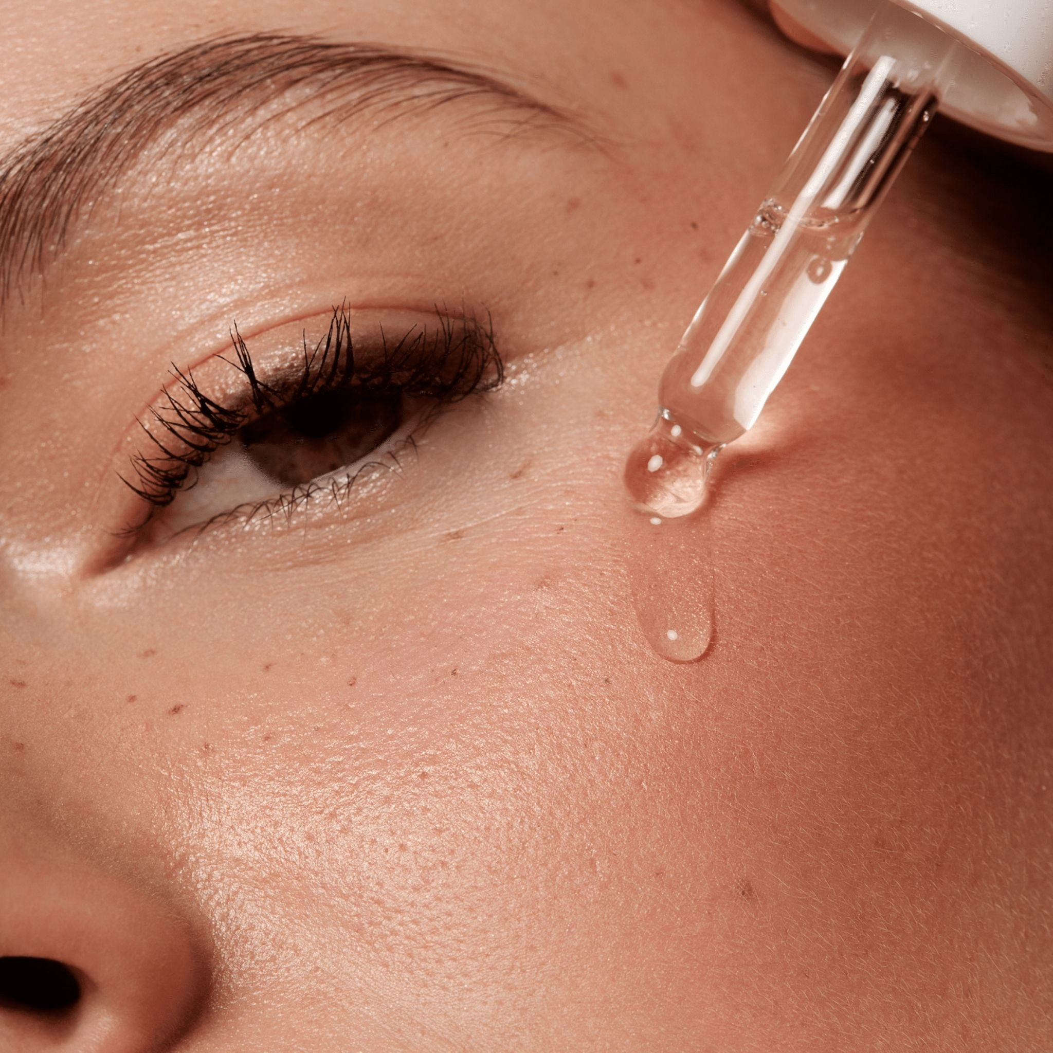 Nuda. Sérum Autobronzant Repulpant Cloudserum - 30 ml - Concept C. Shop