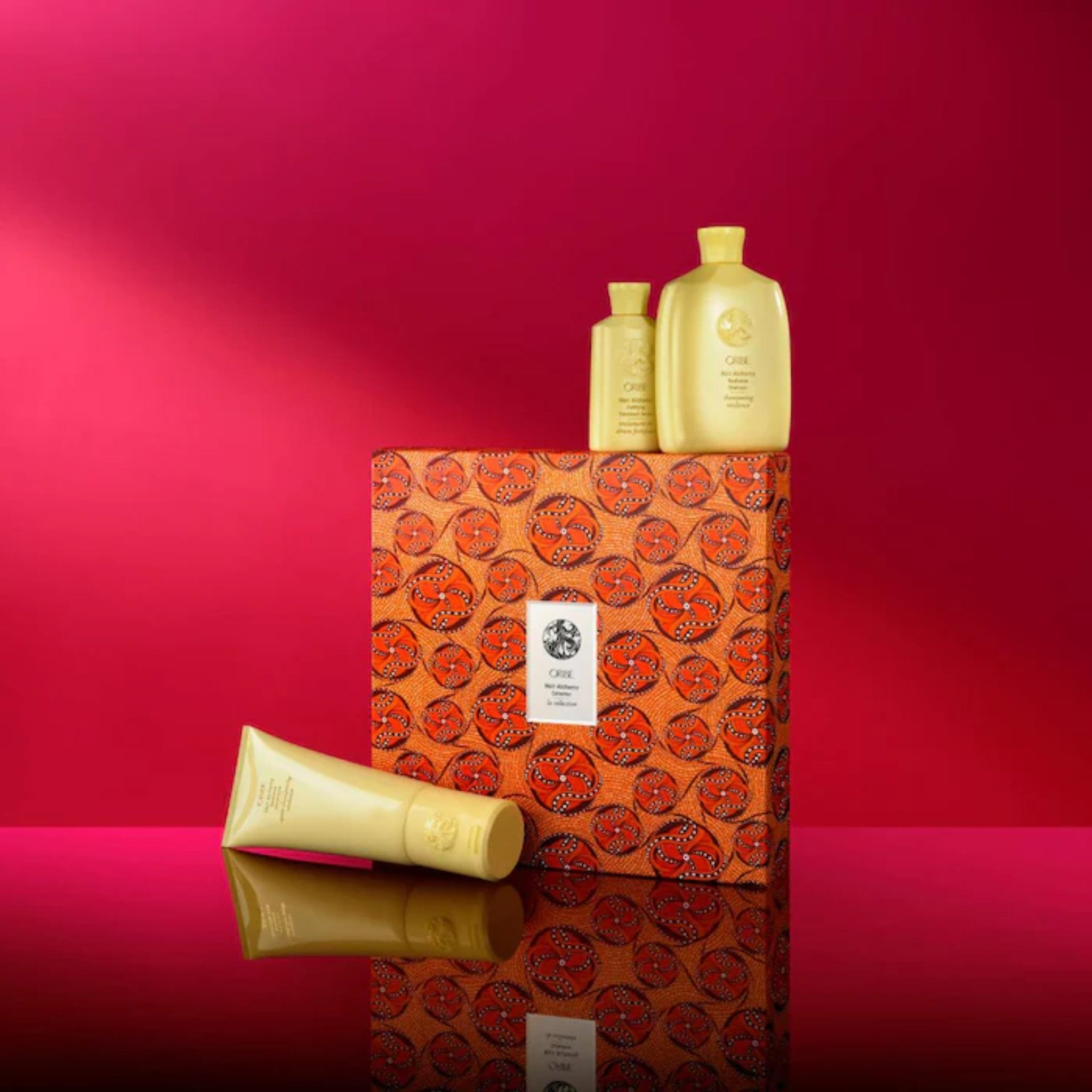 Oribe. Coffret des Fêtes Hair Alchemy - Concept C. Shop