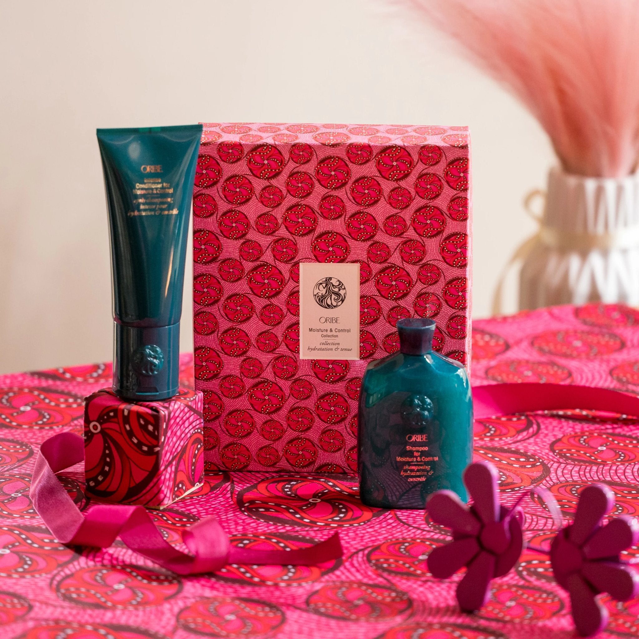 Oribe. Coffret des Fêtes Hydratation et Contrôle - Concept C. Shop