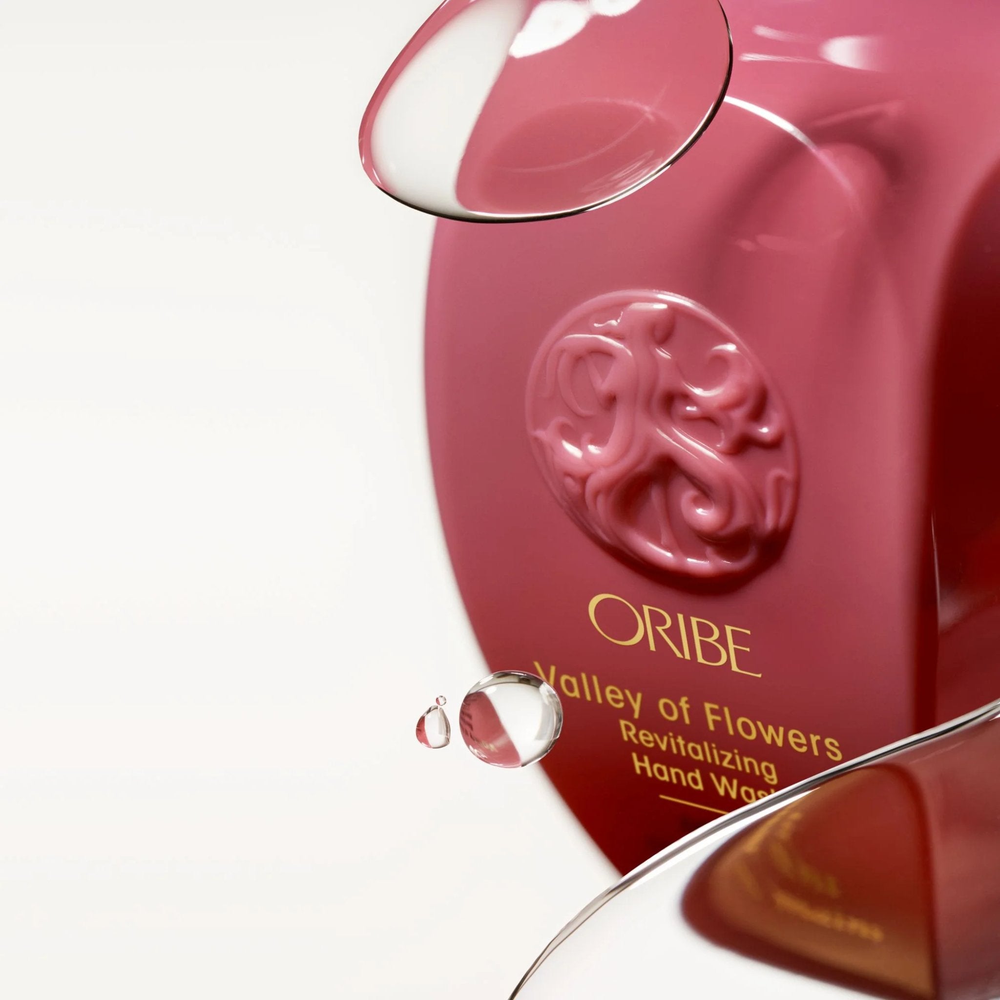 Oribe. Savon Revitalisant pour les Mains Valley Of Flowers - 300 ml - Concept C. Shop