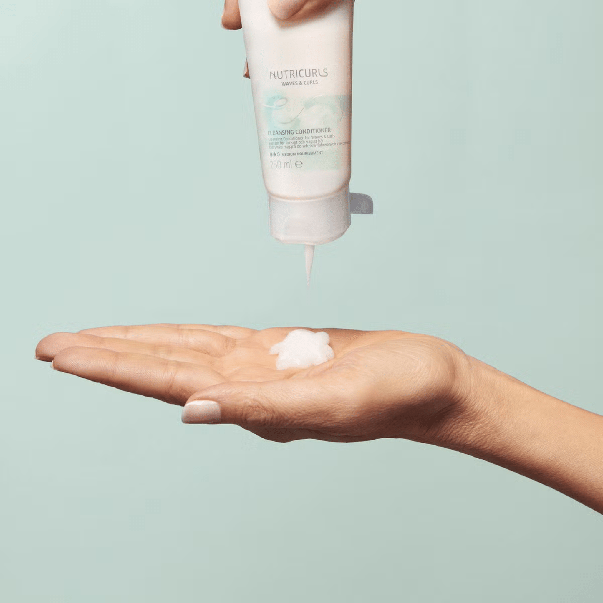 Wella. Revitalisant Démêlant Nutricurls Waves and Curls - 1000 ml - Concept C. Shop