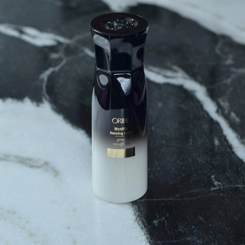 Oribe. Spray Recoiffant Mystify - 50 ml - Concept C. Shop