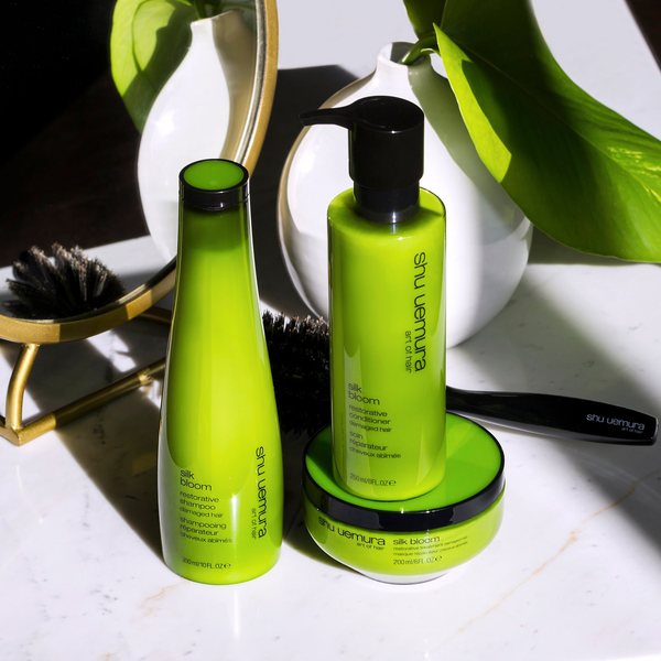Shu Uemura. Shampoing Réparateur Silk Bloom - 300 ml